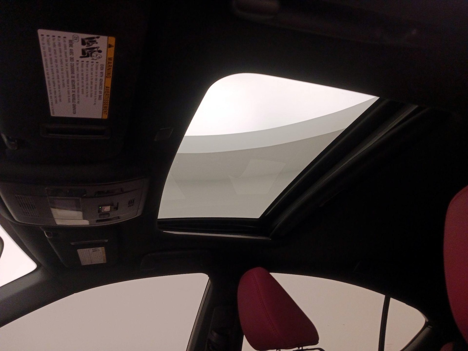 Sunroof(s) & Overhead Airbags