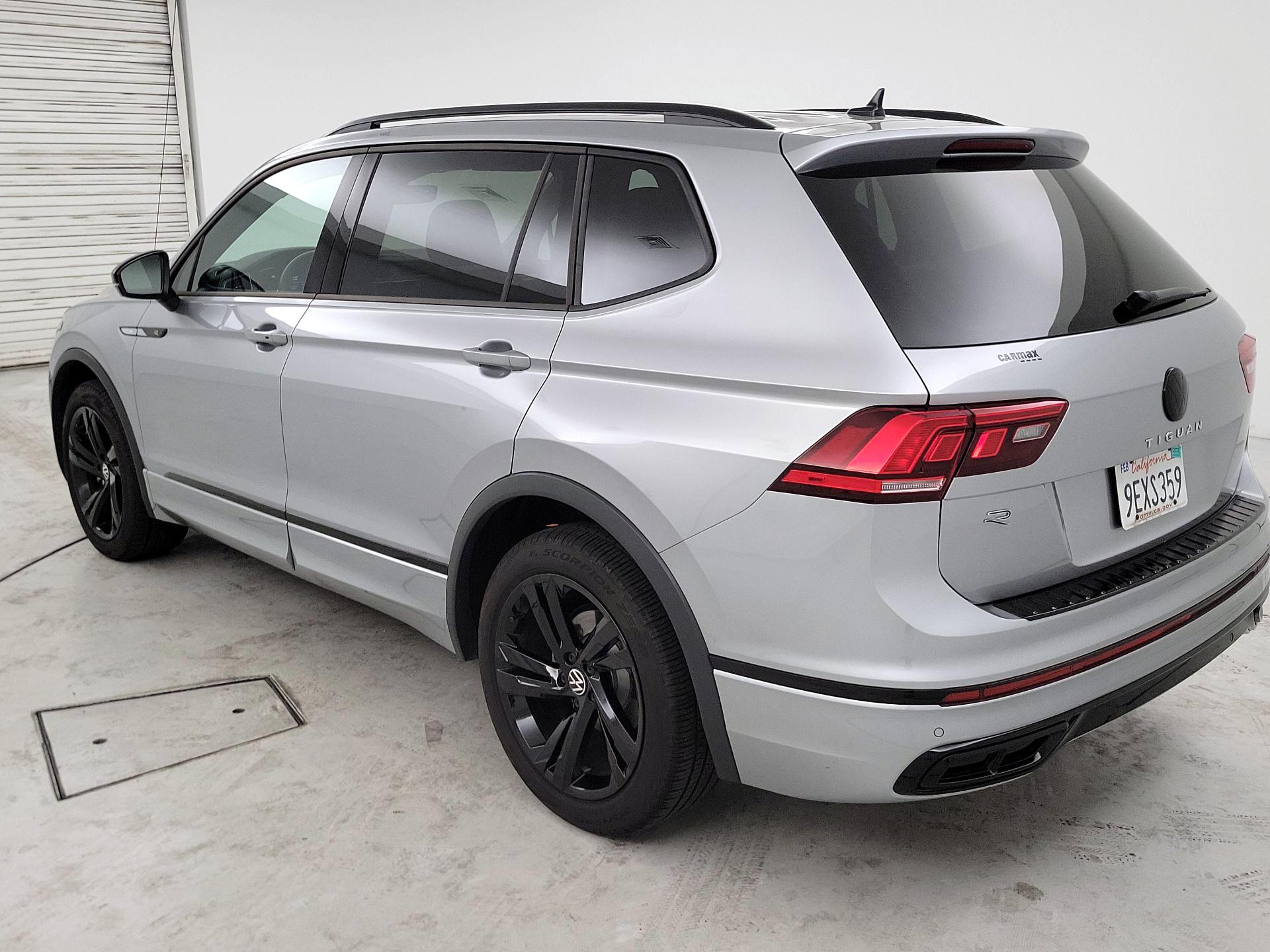 Thumbnail: 2023 Volkswagen Tiguan - 7