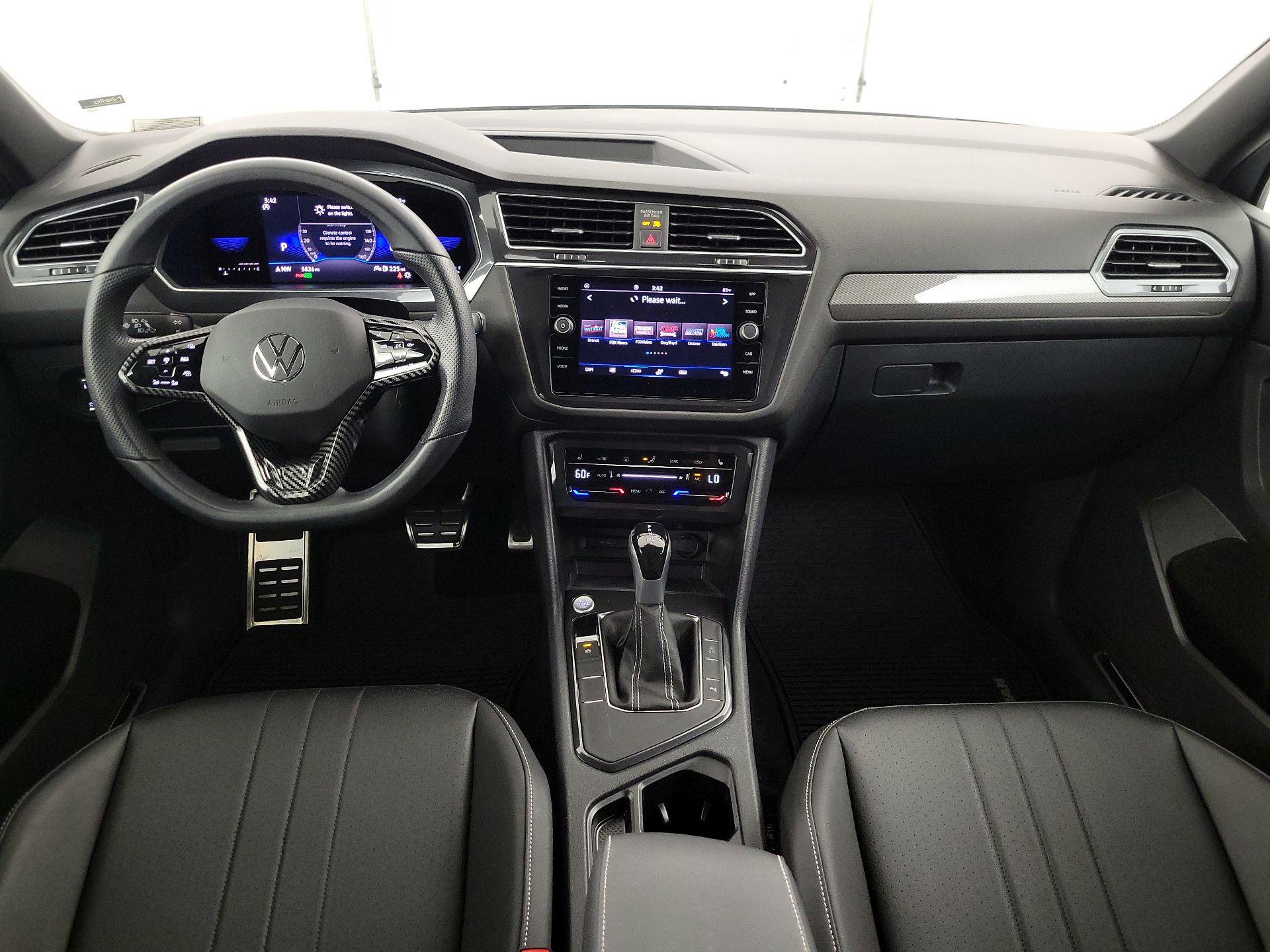 Thumbnail: 2023 Volkswagen Tiguan - 8