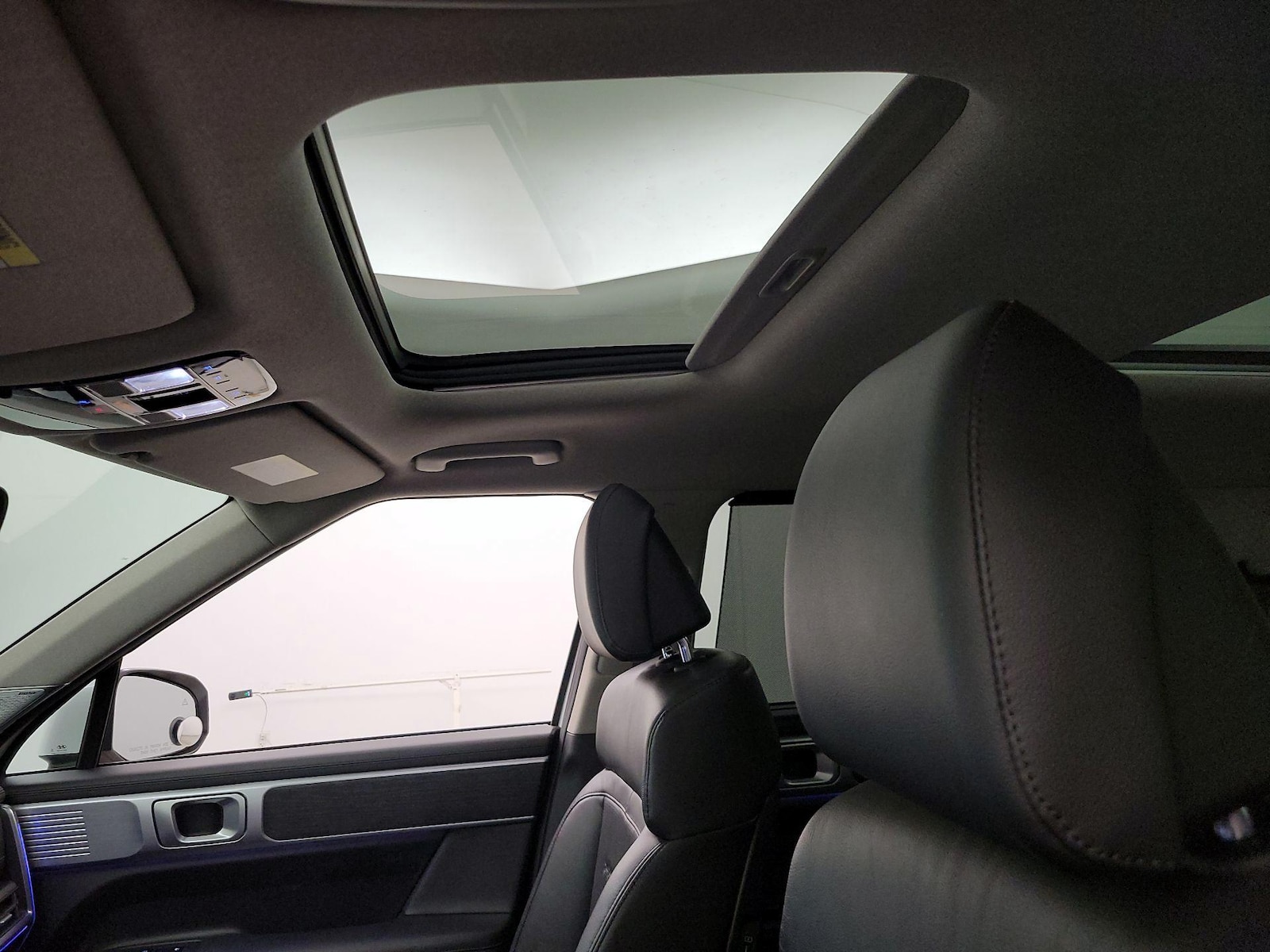Sunroof(s) & Skylight(s)