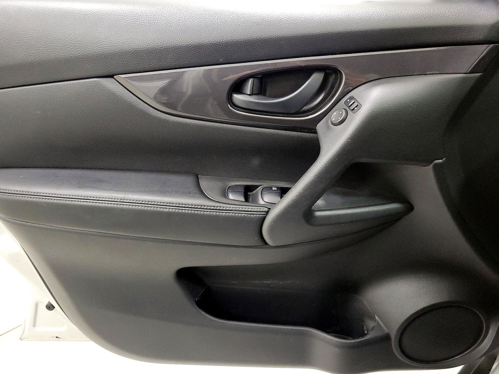 2020 Nissan Rogue S - Photo 13
