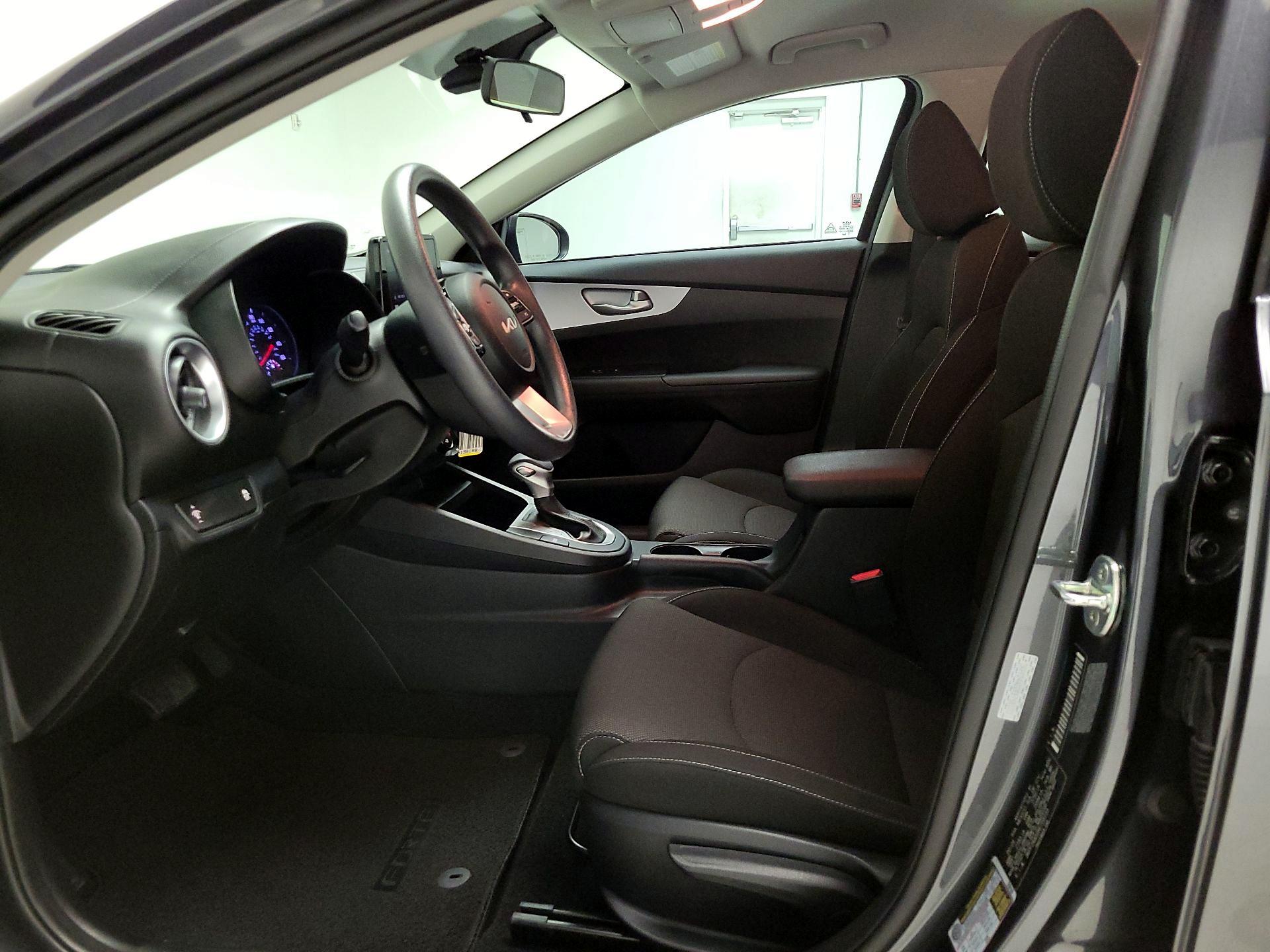 Thumbnail: 2024 Kia Forte - 11