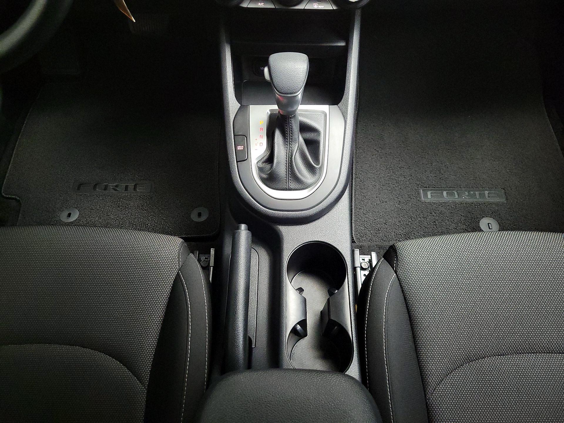 Thumbnail: 2024 Kia Forte - 17