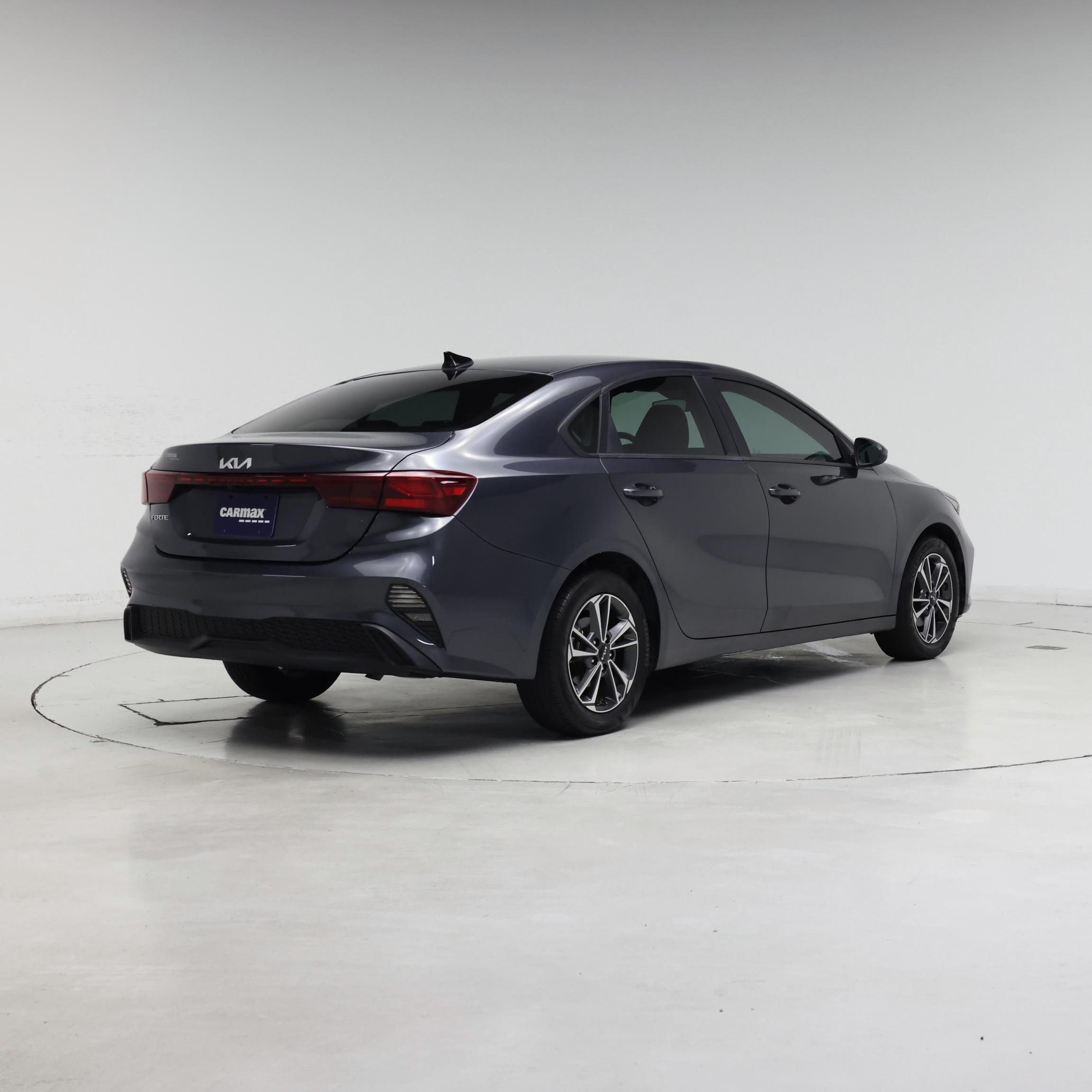 Thumbnail: 2024 Kia Forte - 8