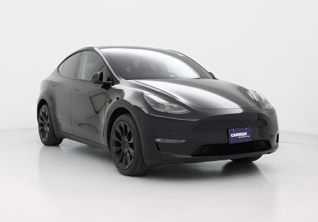2023 Tesla Model Y Long Range All-Wheel Drive in Black — CarMax photo