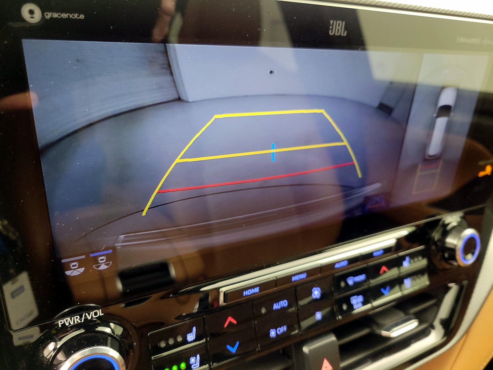 2021 Toyota Highlander Platinum - Photo 16