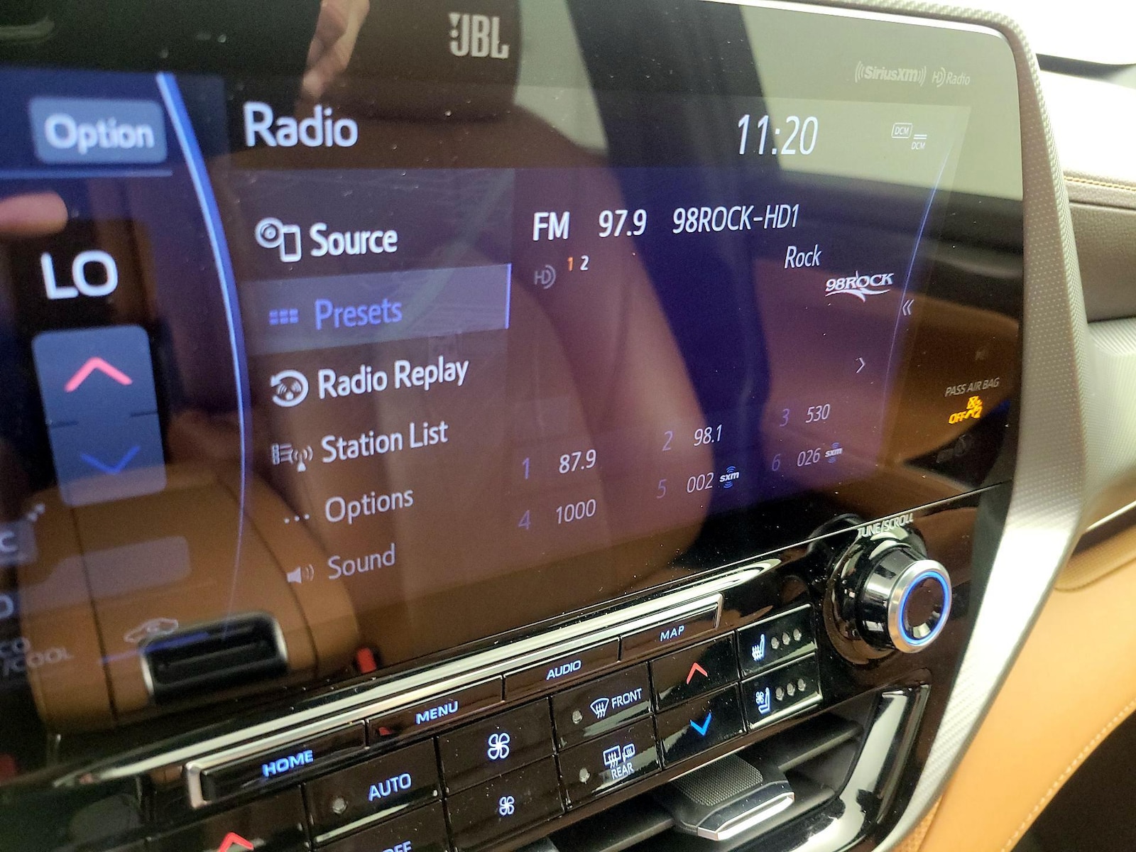2021 Toyota Highlander Platinum - Photo 17