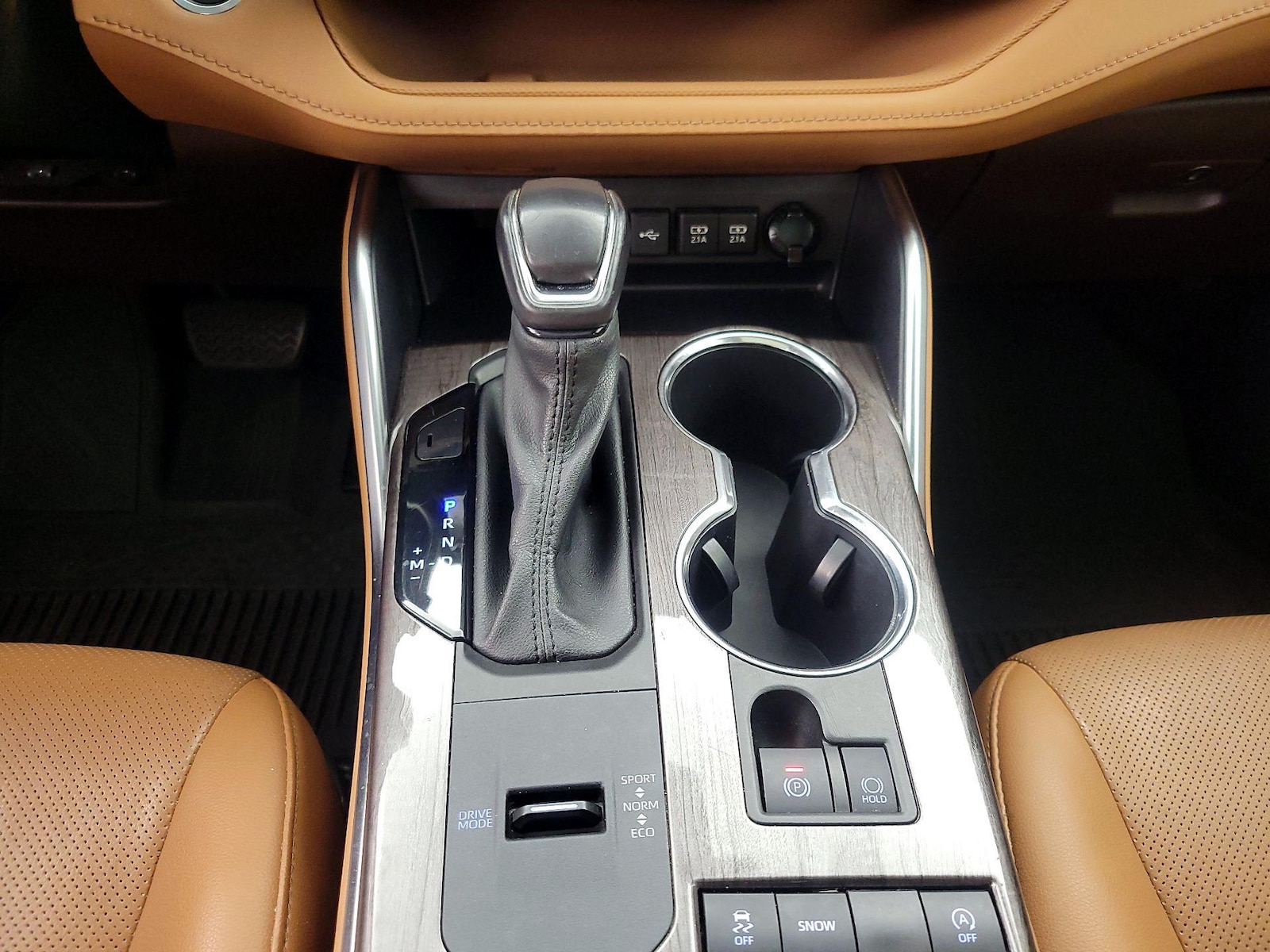 2021 Toyota Highlander Platinum - Photo 19