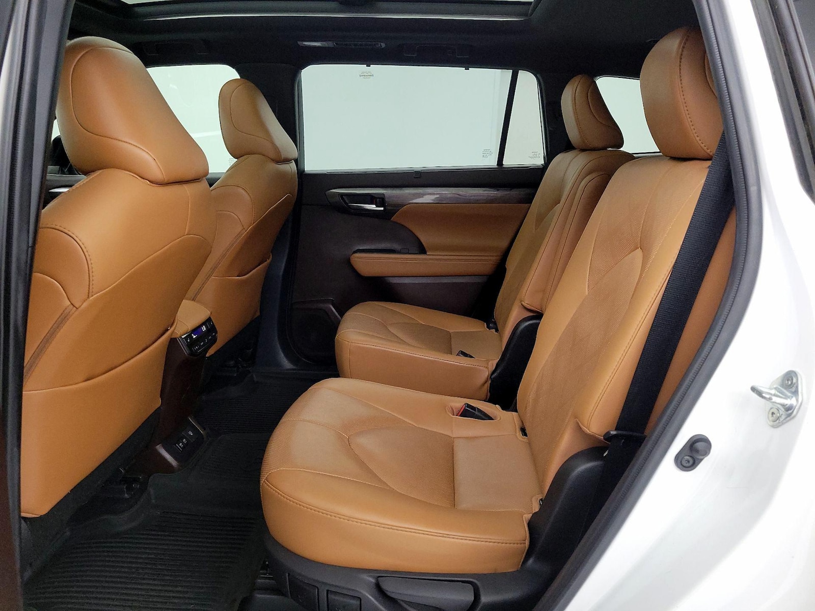 2021 Toyota Highlander Platinum - Photo 22