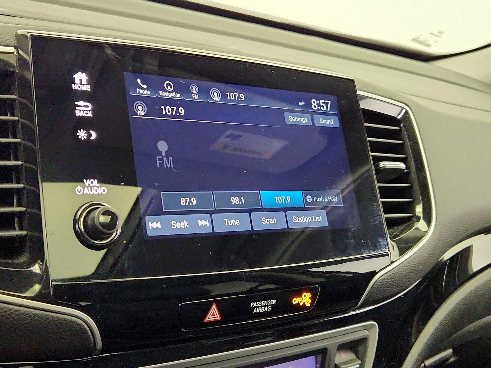 2021 Honda Pilot Touring - Photo 17