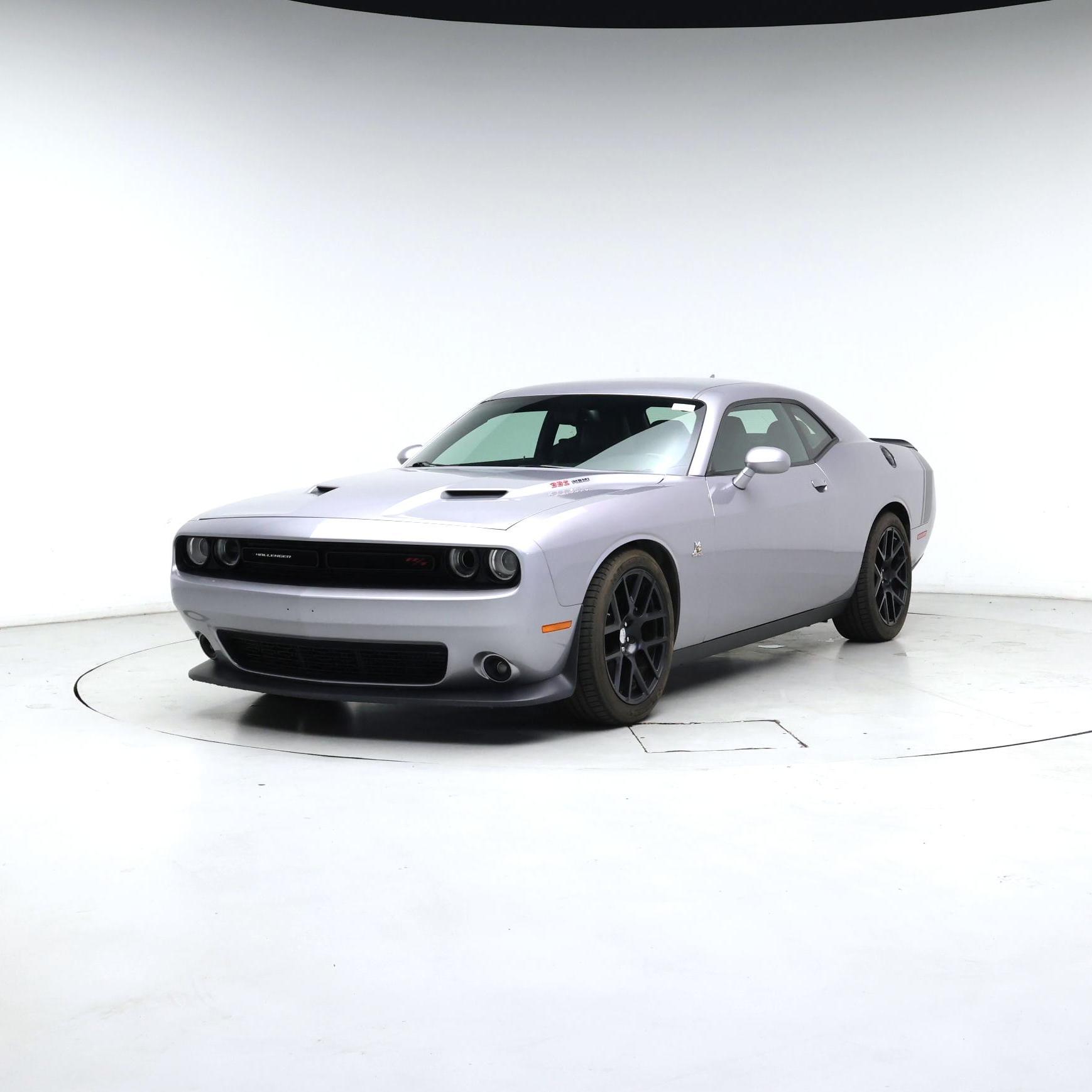 Thumbnail: 2015 Dodge Challenger - 4