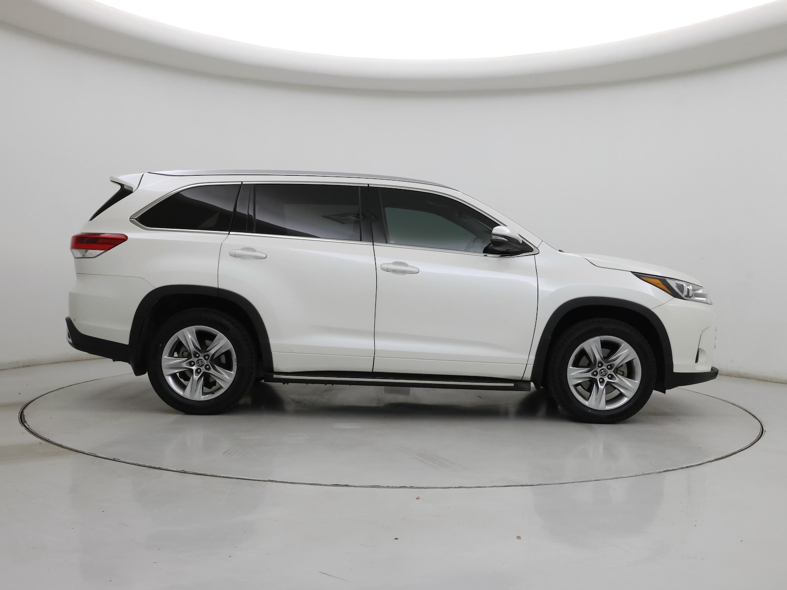 2019 Toyota Highlander Limited - Photo 8