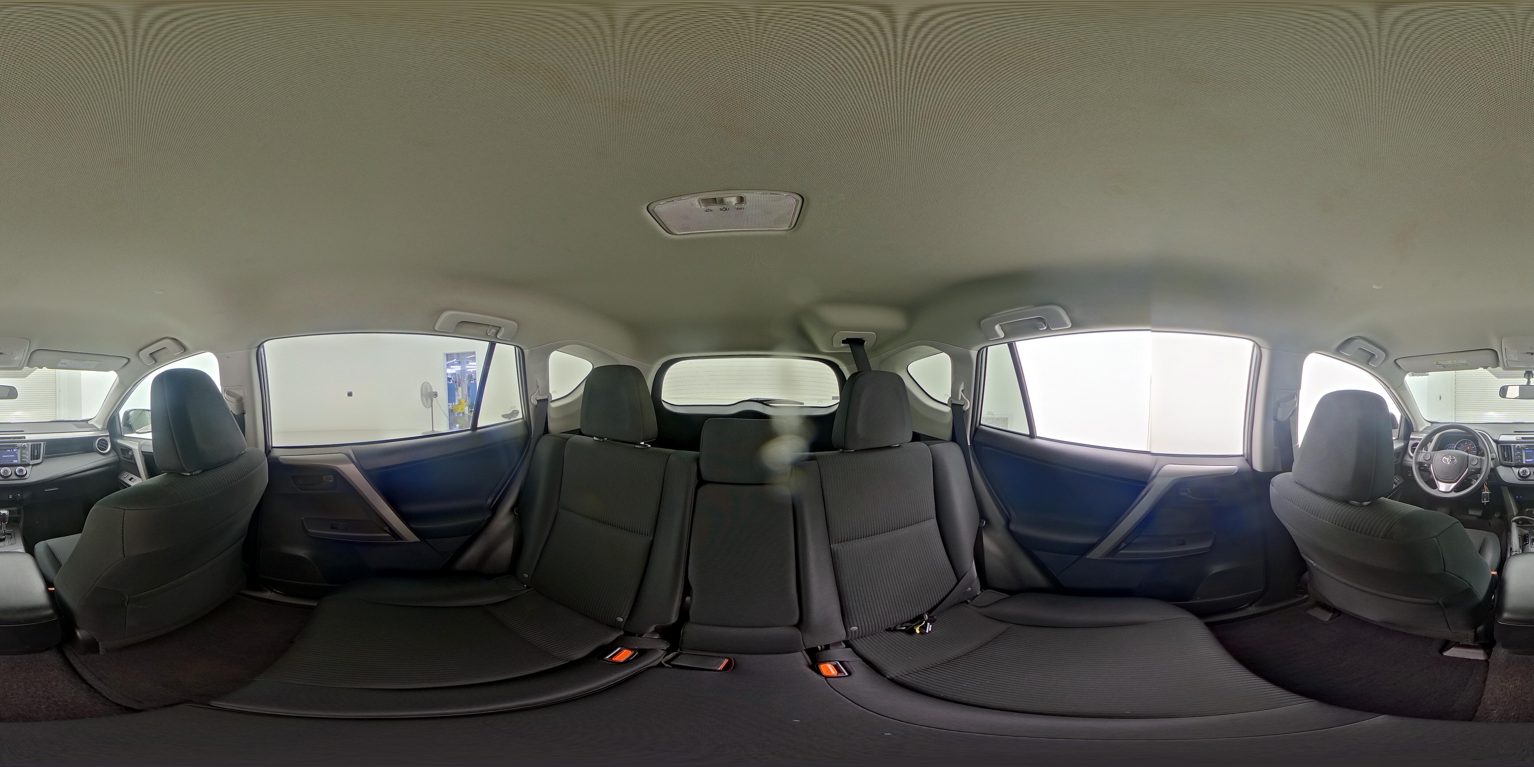 2016 Toyota RAV4 LE - Photo 25