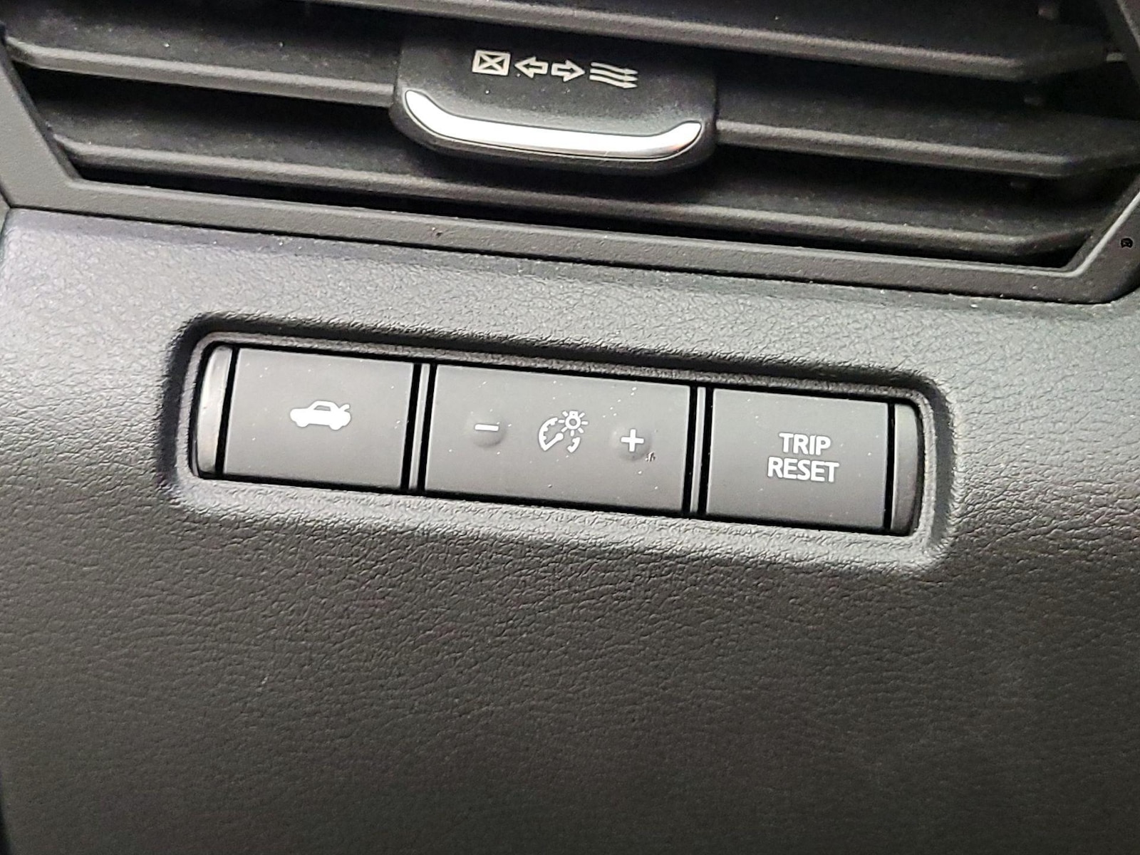 2020 Nissan Altima S - Photo 14