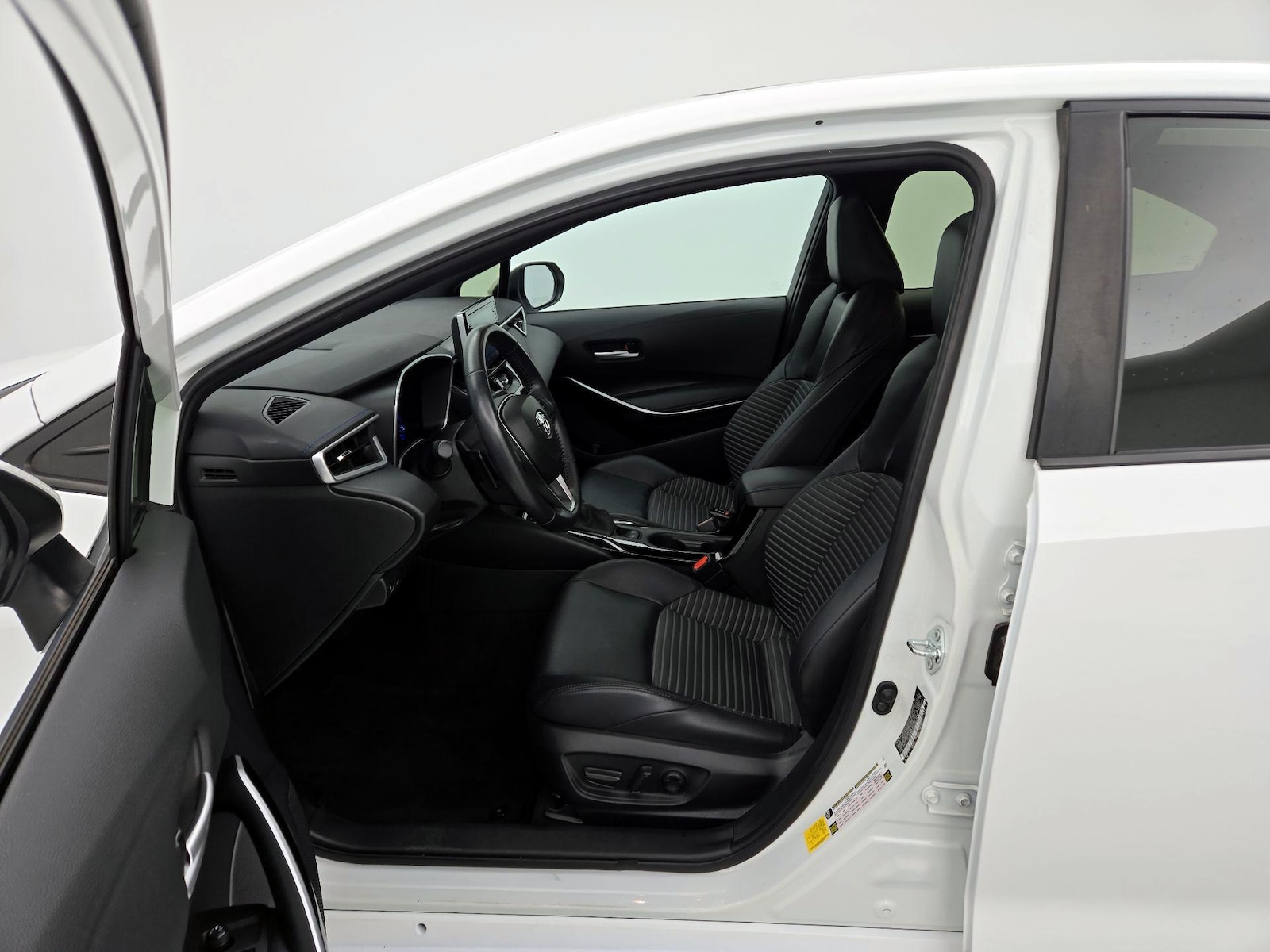 2021 Toyota Corolla XSE - Photo 12