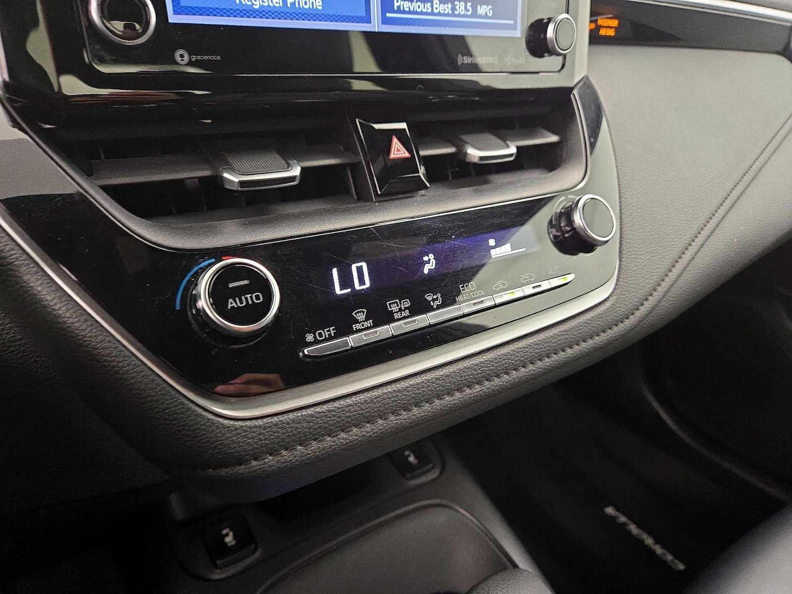 2021 Toyota Corolla XSE - Photo 17