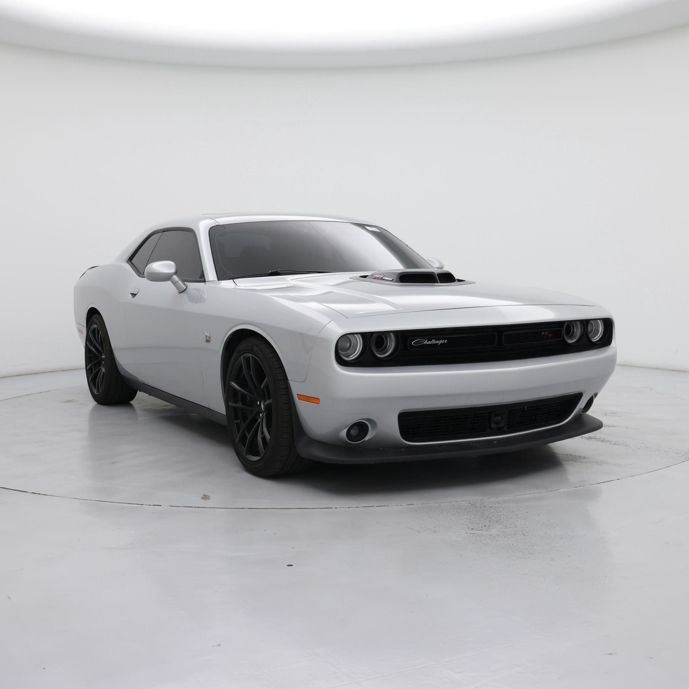 Silver 2022 Dodge Challenger Coupe Rear-Wheel Drive Automatic