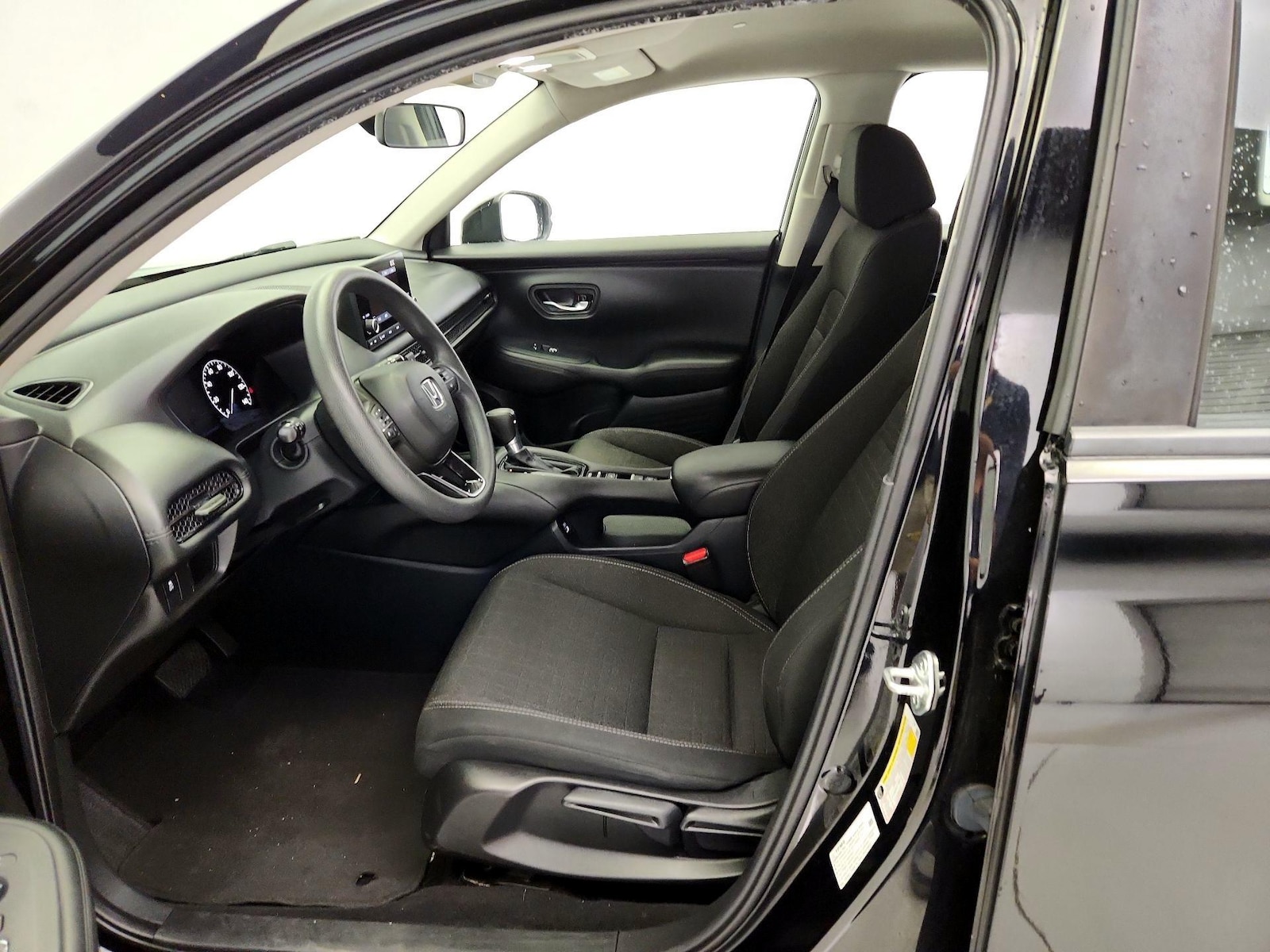 2023 Honda HR-V LX - Photo 12