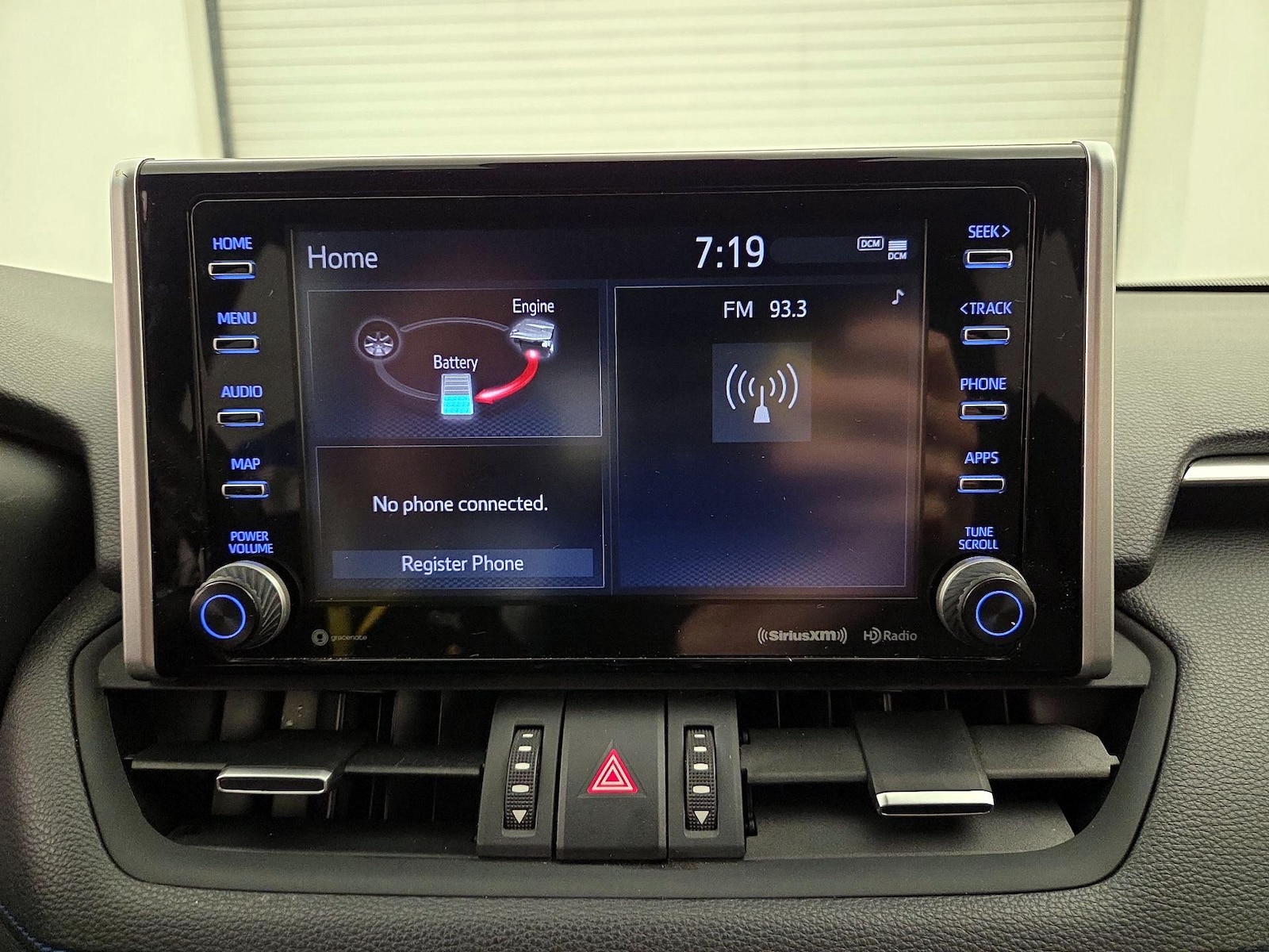 2020 Toyota RAV4 XSE - Photo 15