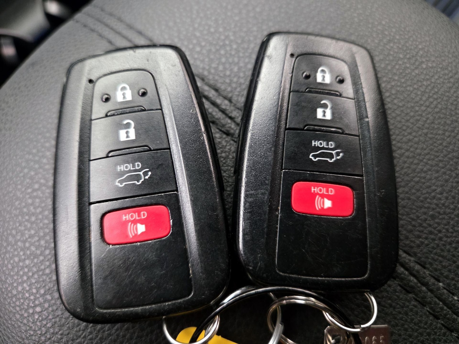 2020 Toyota RAV4 XSE - Photo 22