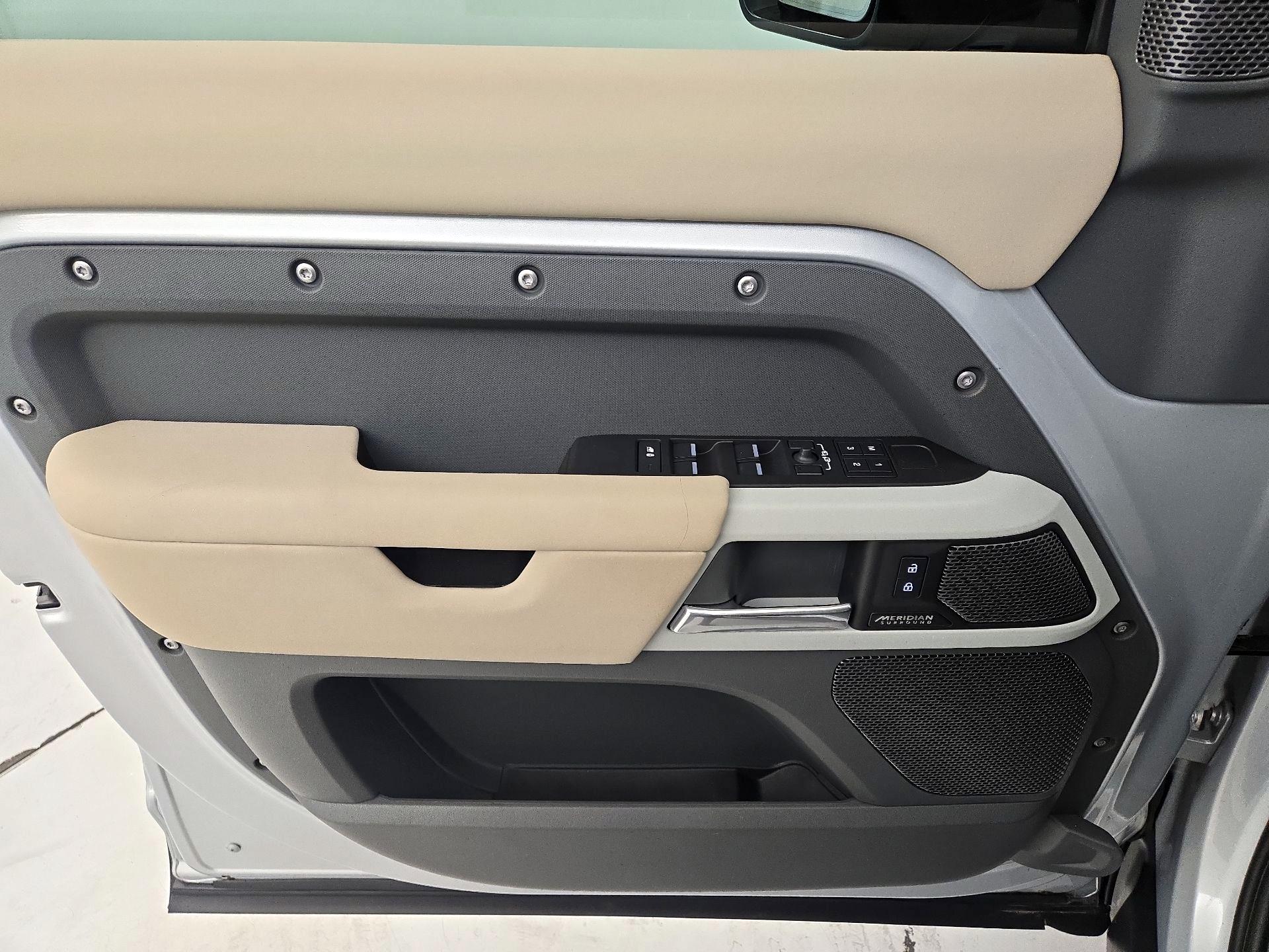 Thumbnail: 2024 Land Rover Defender - 12