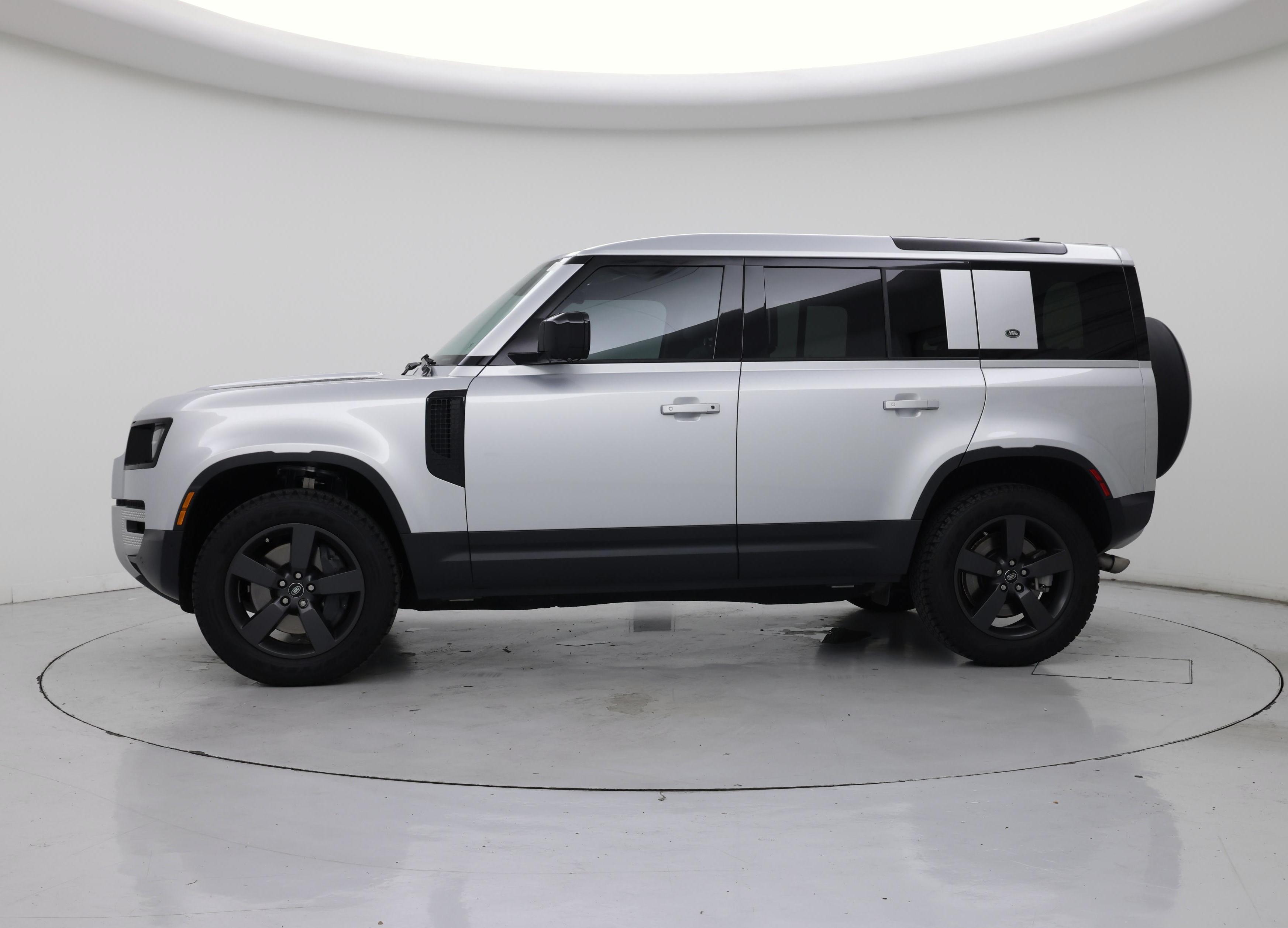 Thumbnail: 2024 Land Rover Defender - 3