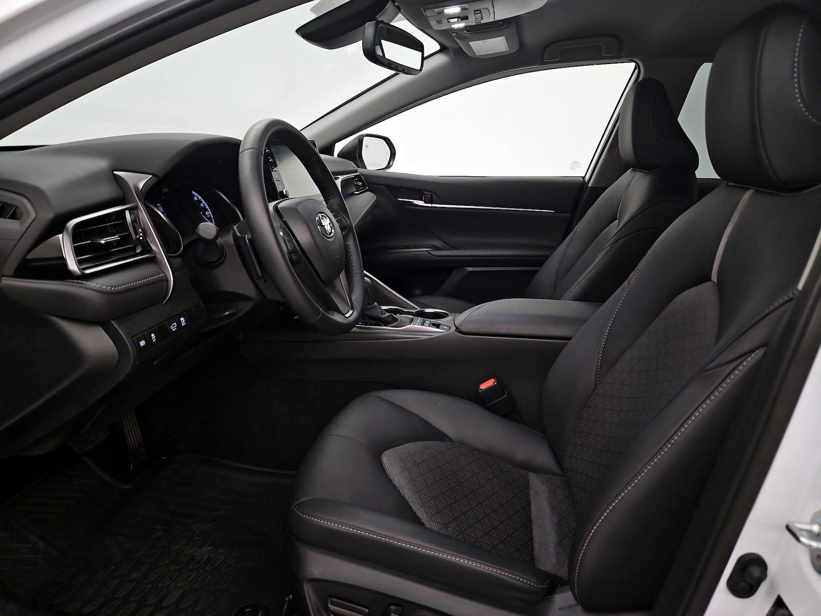 2024 Toyota Camry XSE - Photo 12