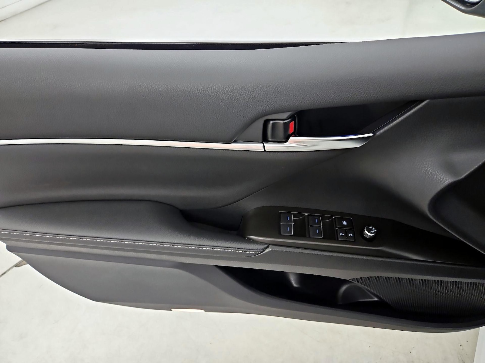 2024 Toyota Camry XSE - Photo 13