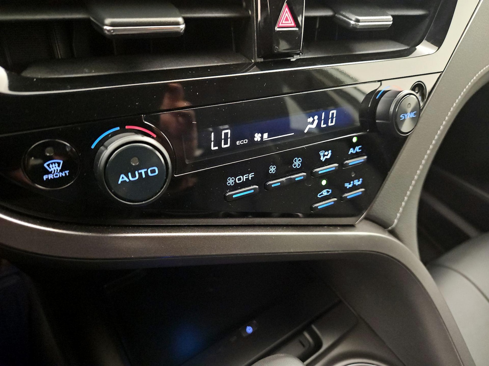 2024 Toyota Camry XSE - Photo 17
