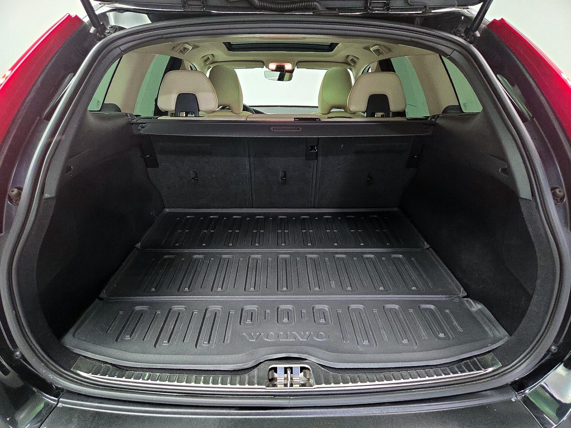 Thumbnail: 2016 Volvo XC60 - 20