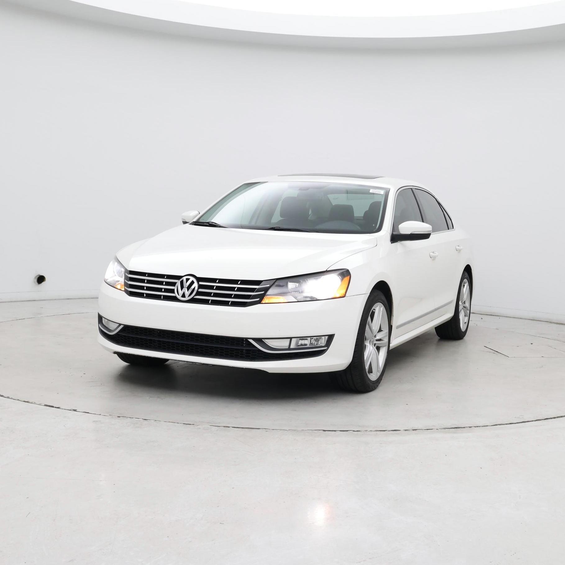 Thumbnail: 2015 Volkswagen Passat - 4