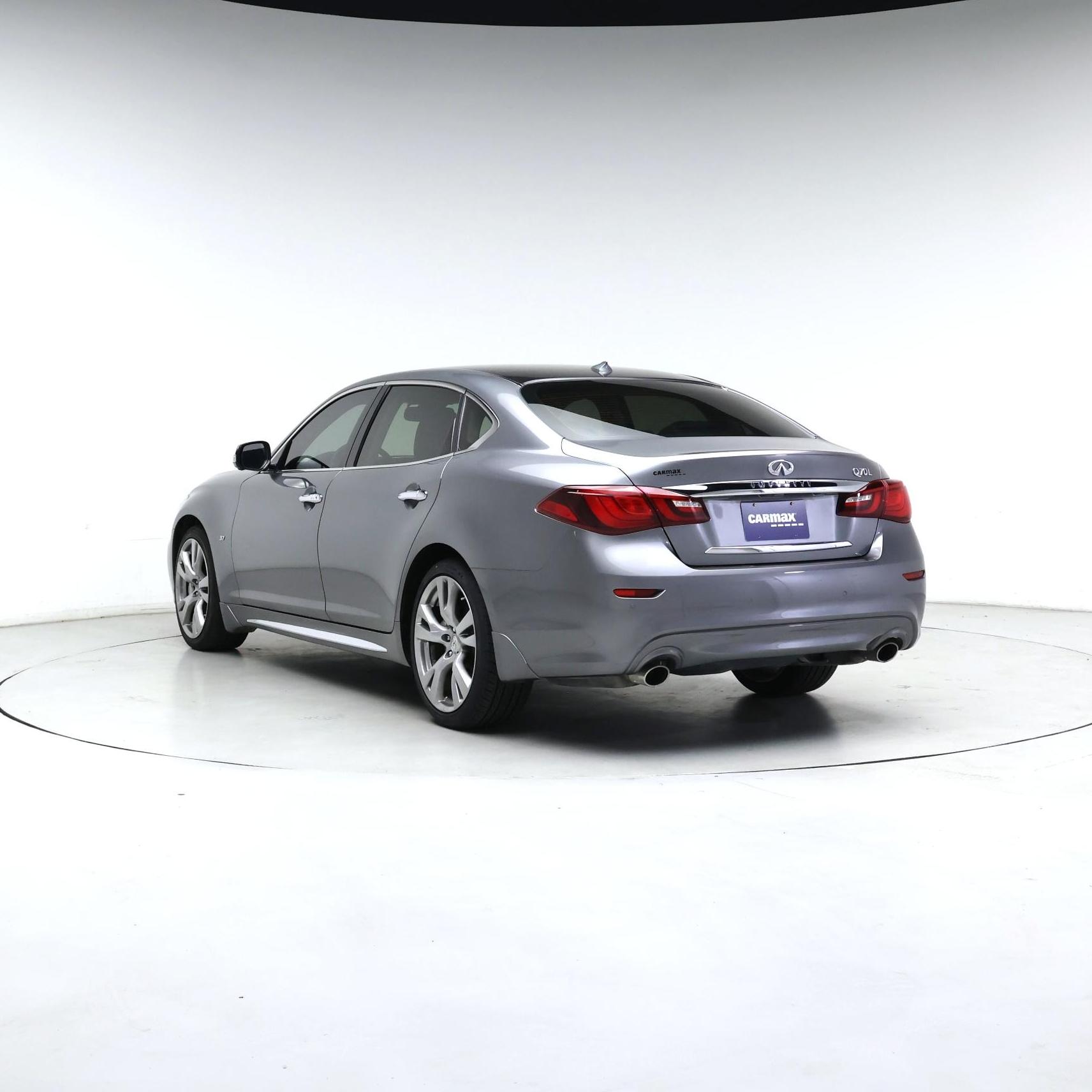 Thumbnail: 2017 INFINITI Q70 - 2