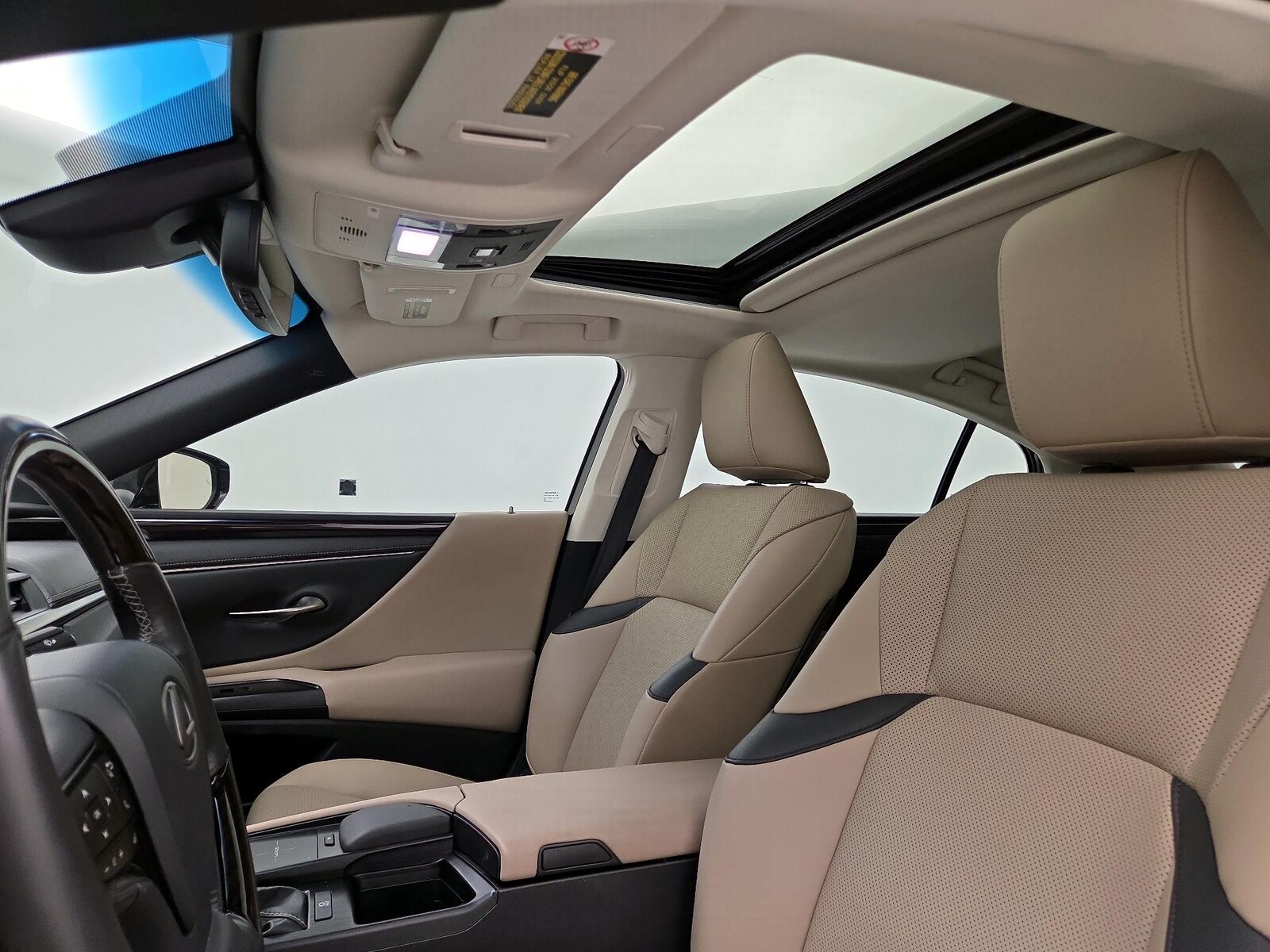 Sunroof(s) & Overhead Airbags