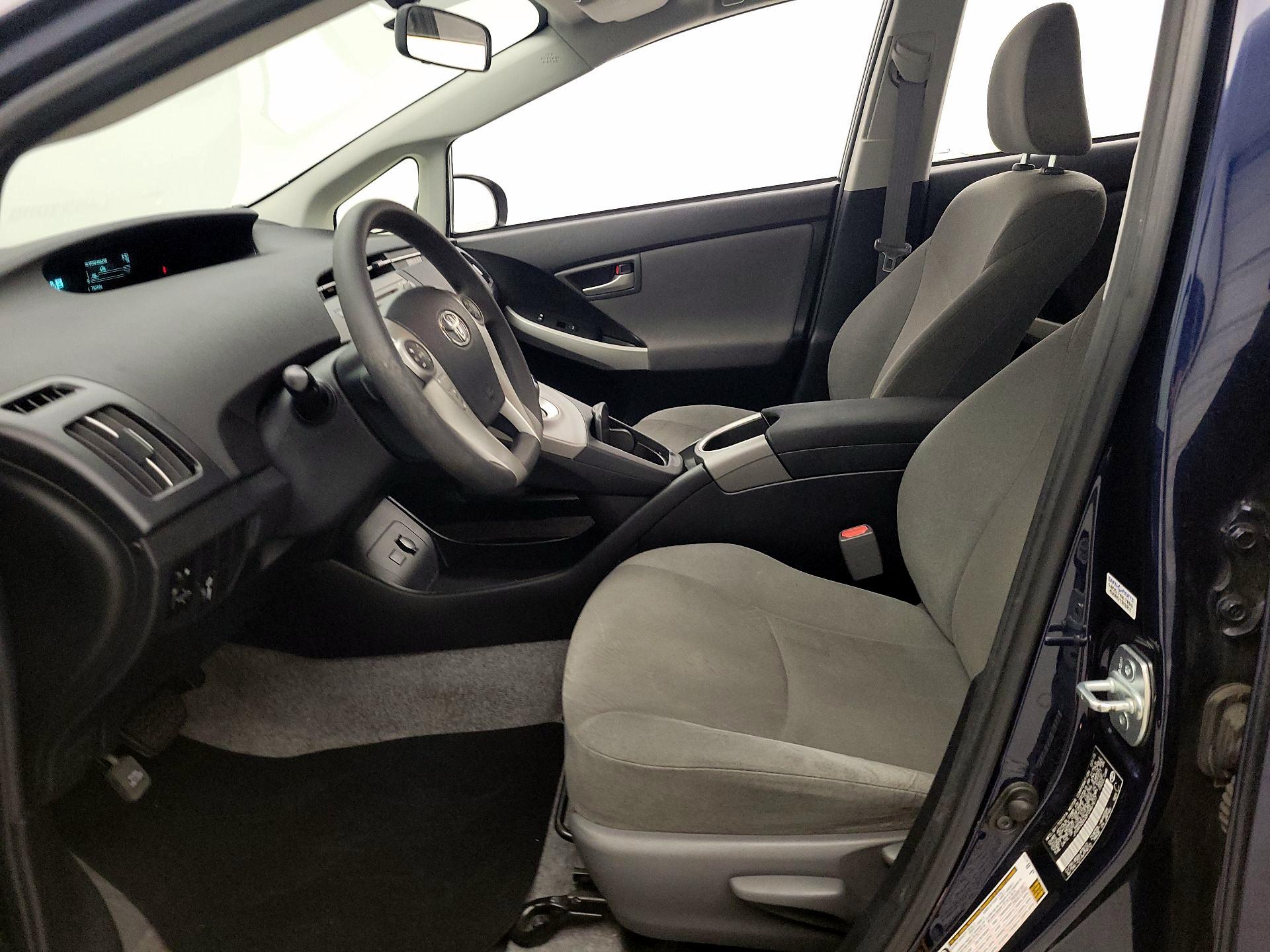 Thumbnail: 2015 Toyota Prius - 11