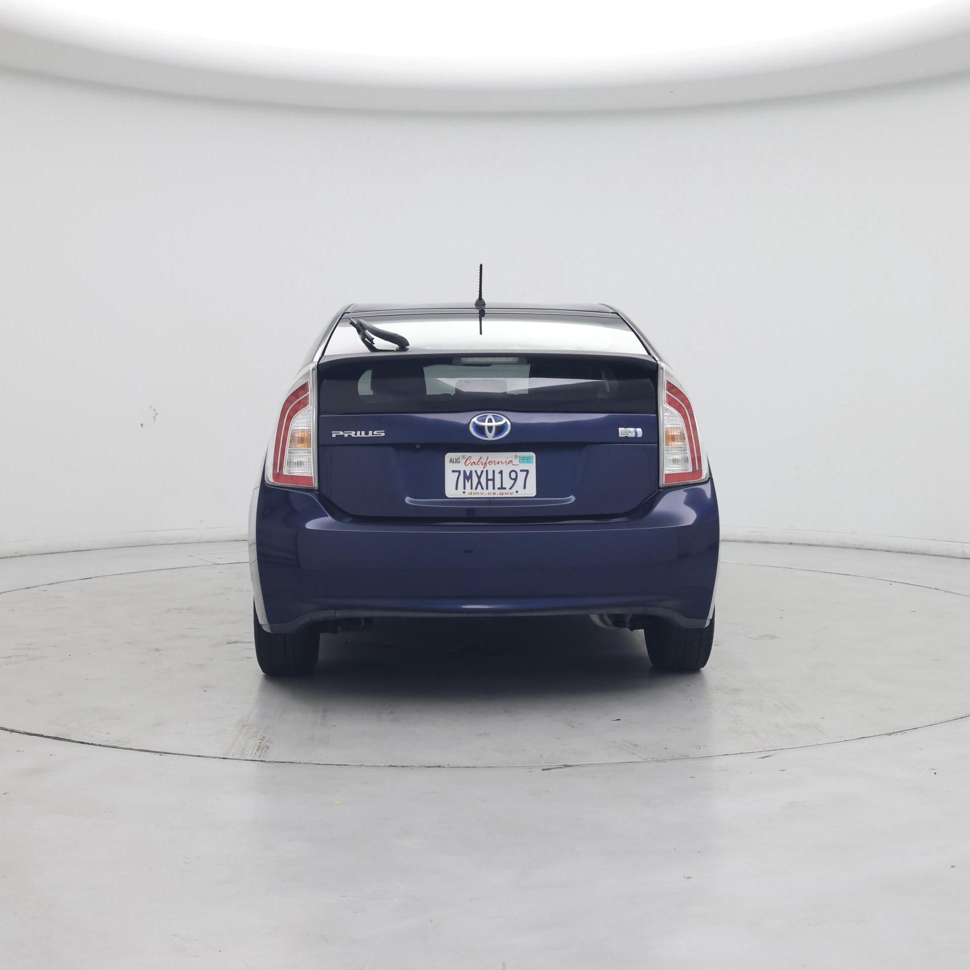 Thumbnail: 2015 Toyota Prius - 6