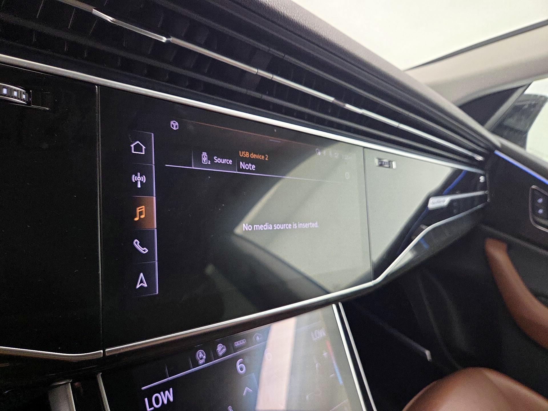 Thumbnail: 2021 Audi Q8 - 15