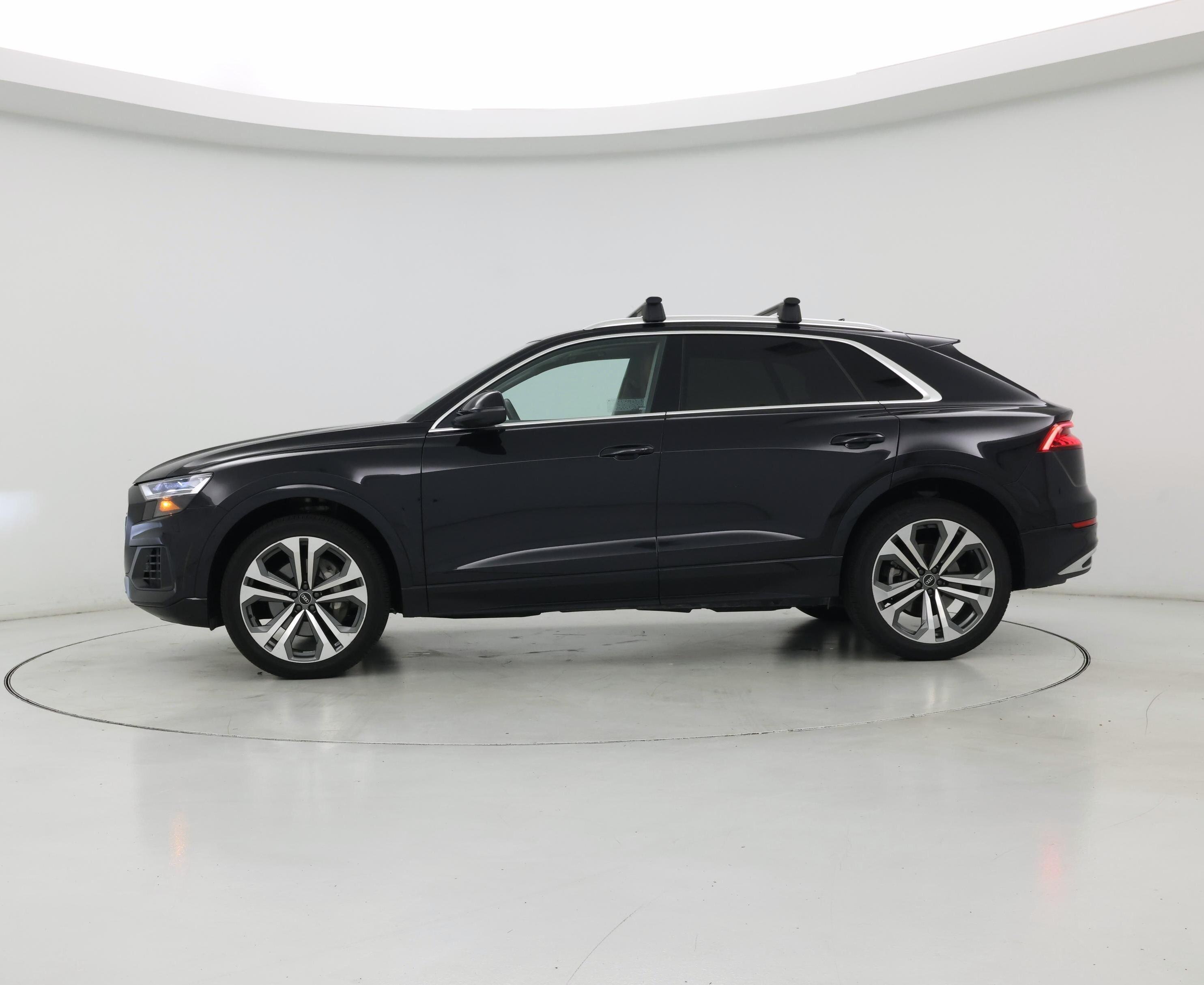 Thumbnail: 2021 Audi Q8 - 3