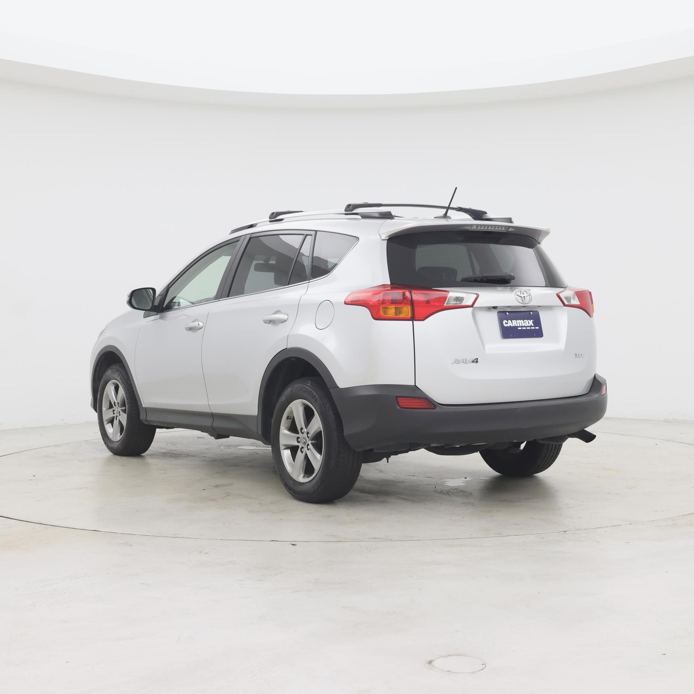 Thumbnail: 2015 Toyota RAV4 - 2
