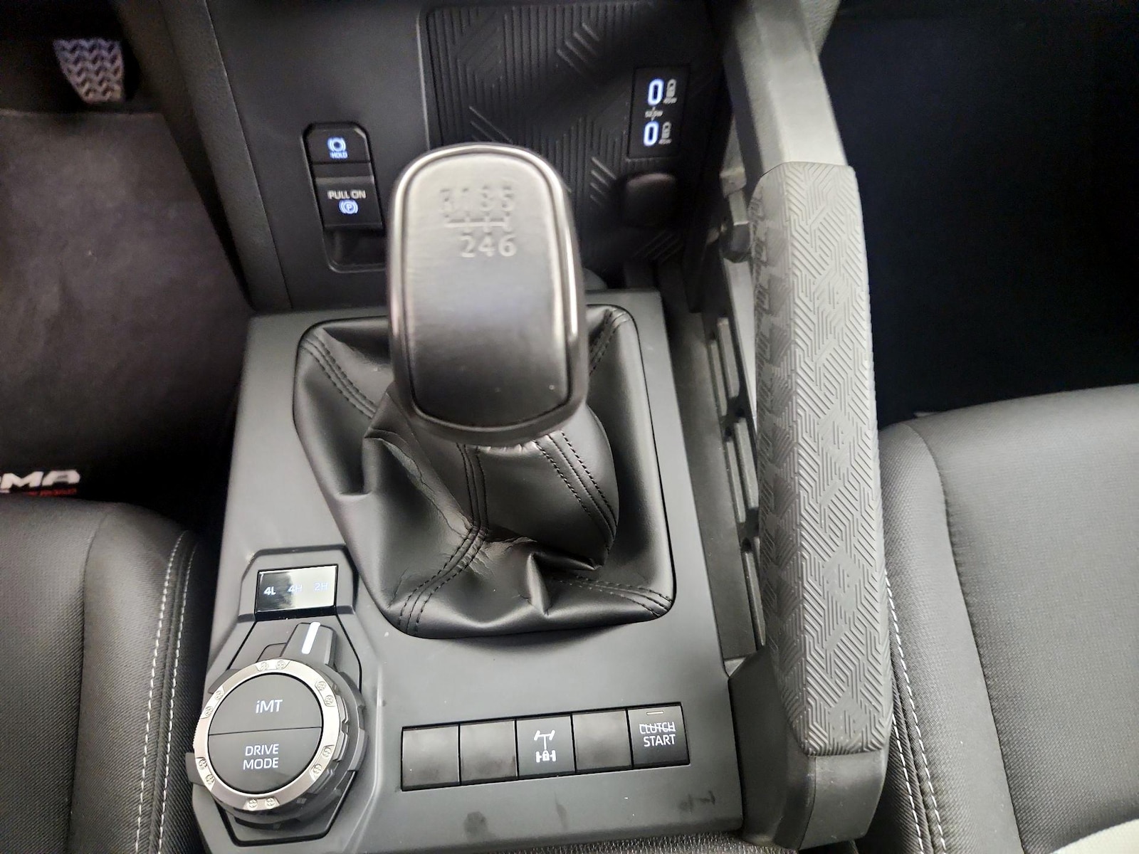 2025 Toyota Tacoma TRD Off Road - Photo 18