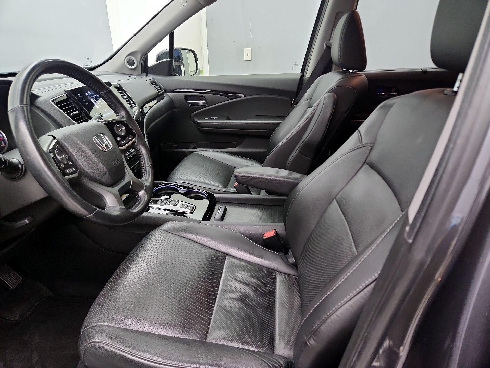 Thumbnail: 2020 Honda Pilot - 11