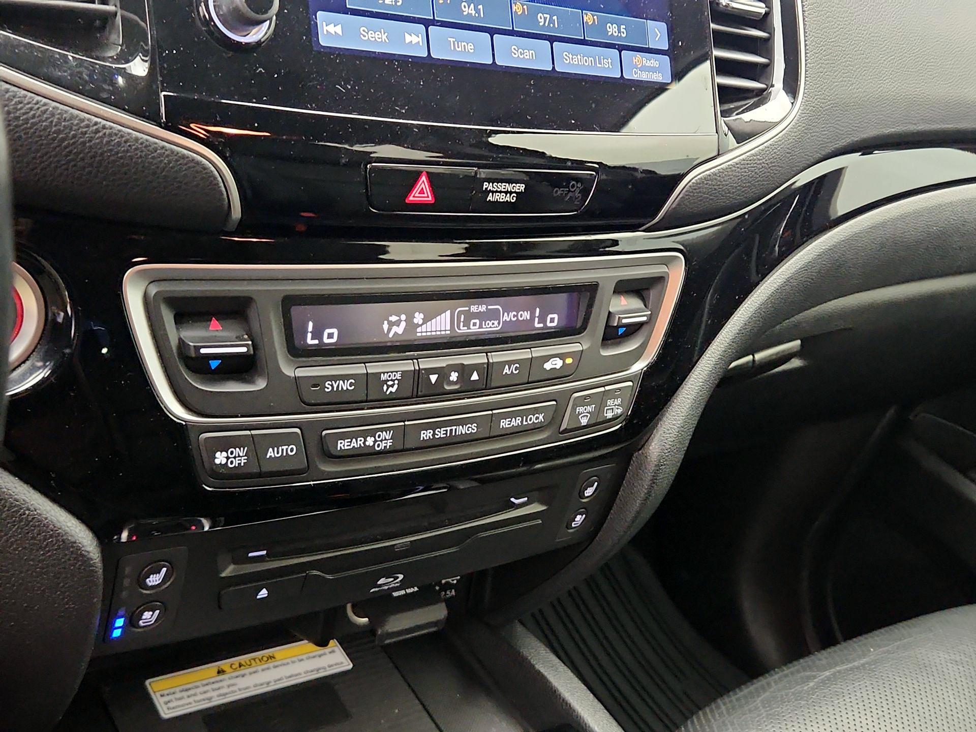 Thumbnail: 2020 Honda Pilot - 16