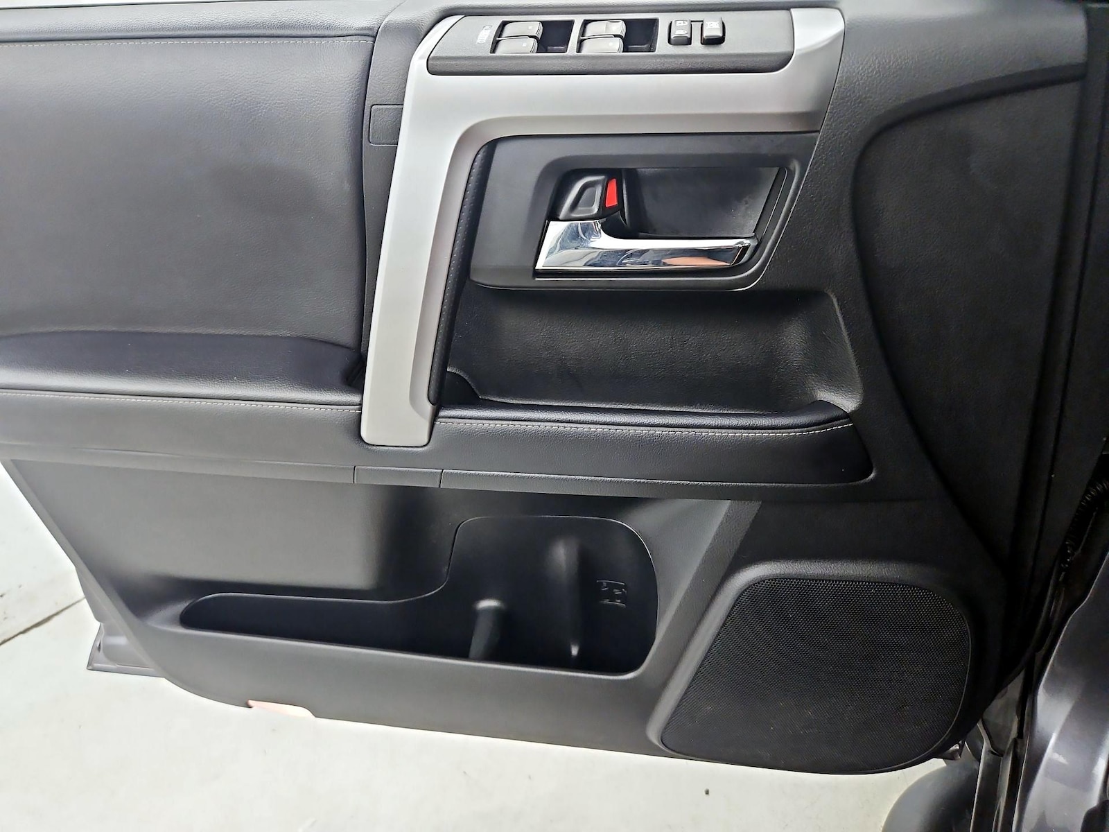 2022 Toyota 4Runner SR5 Premium - Photo 13