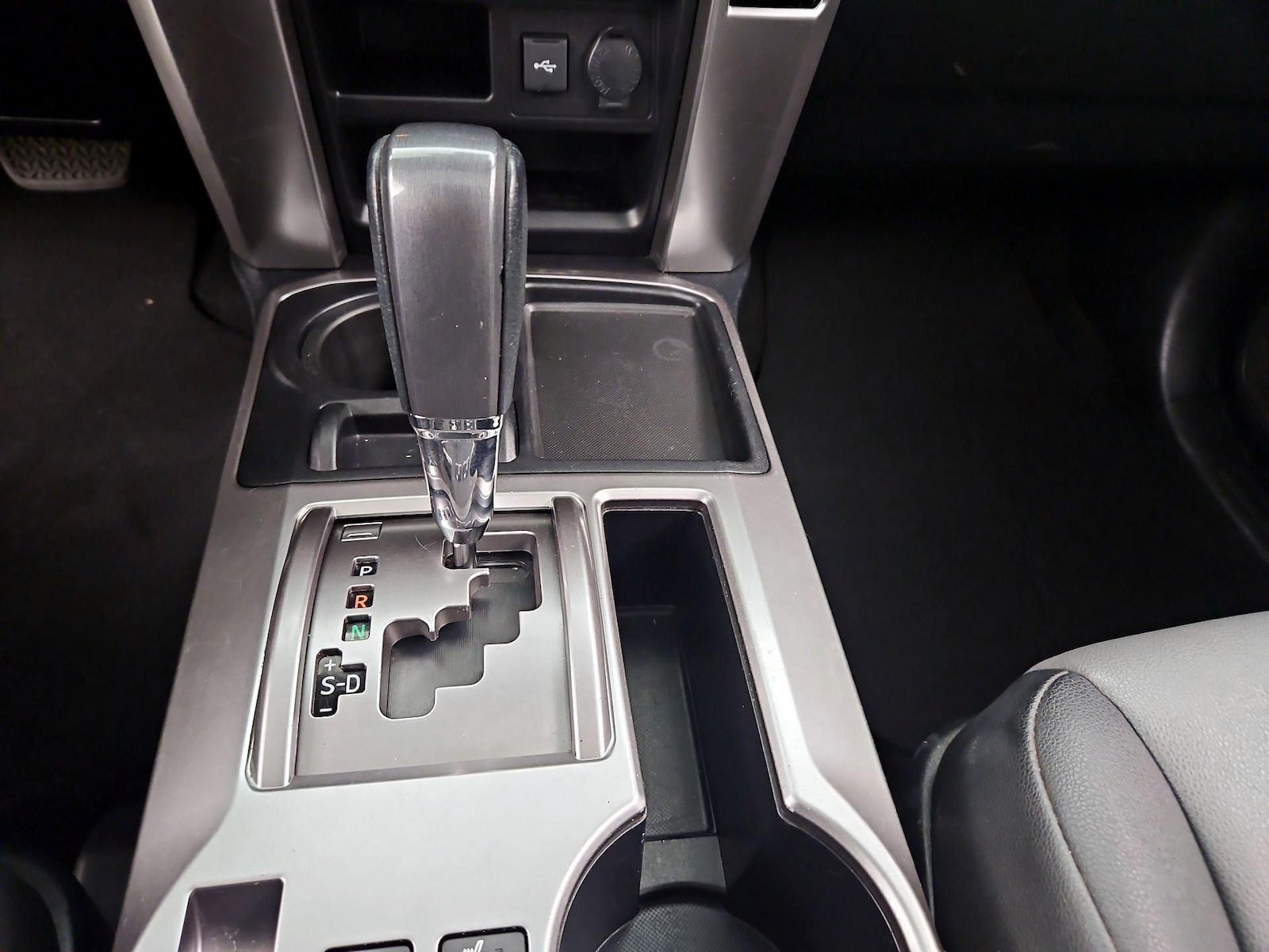 2022 Toyota 4Runner SR5 Premium - Photo 18