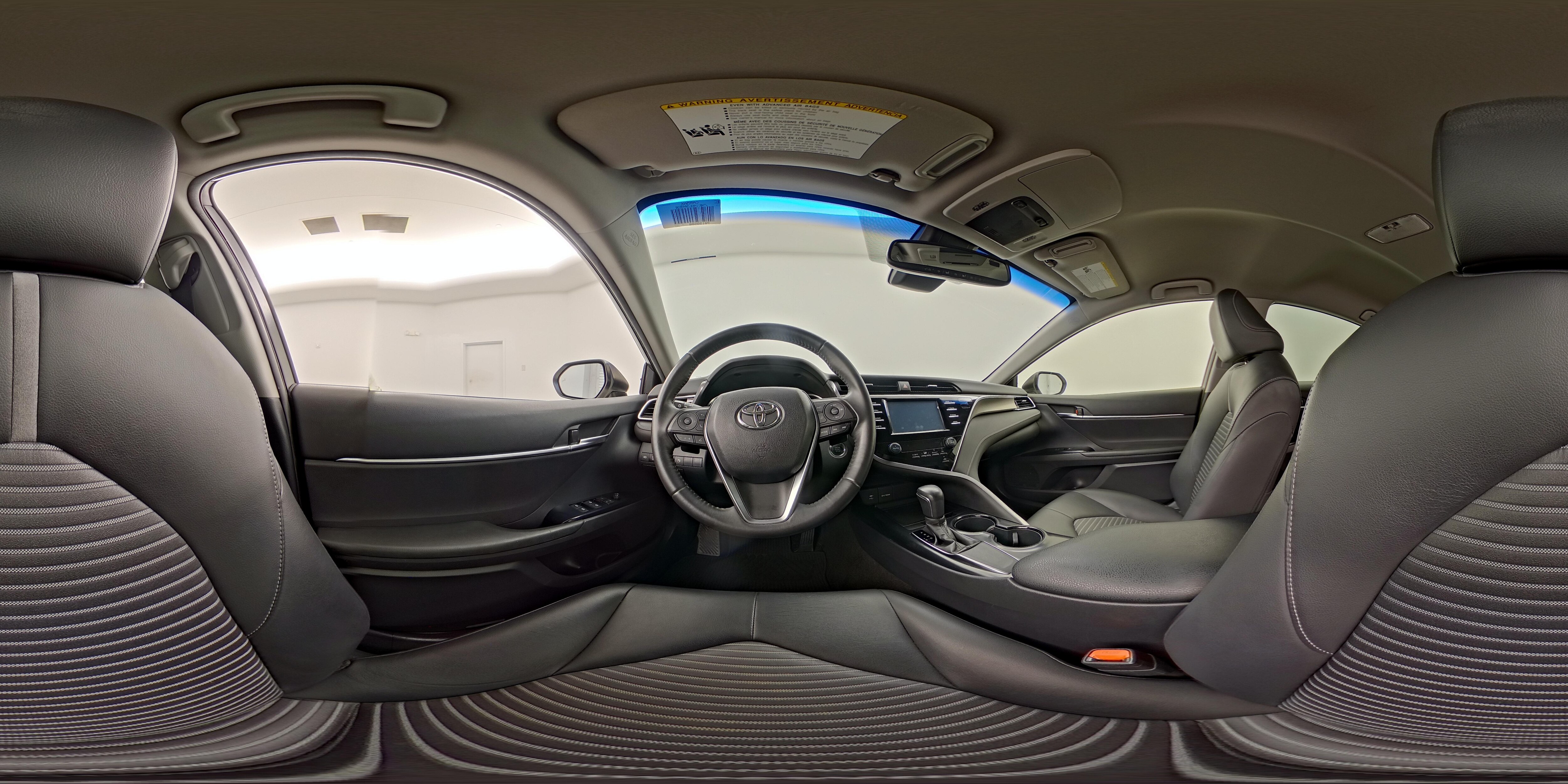 2018 Toyota Camry SE - Photo 26