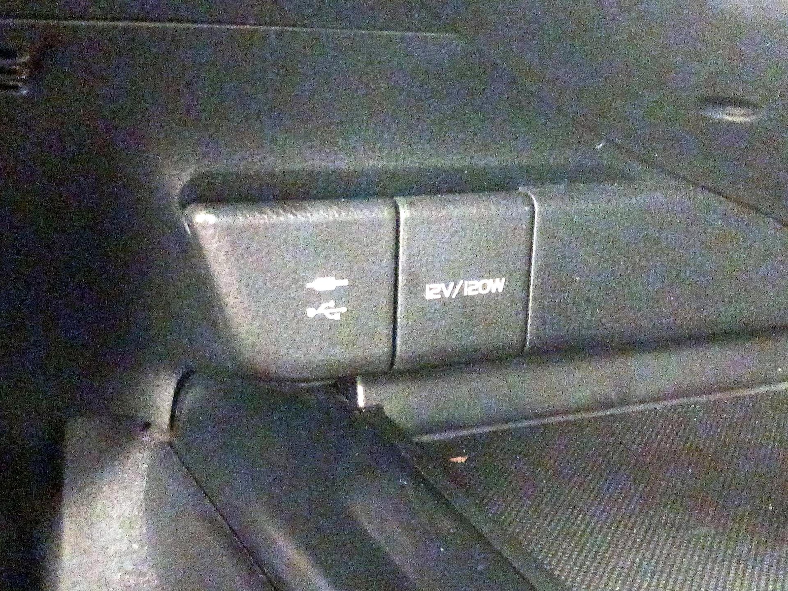 2018 Toyota Camry SE - Photo 19