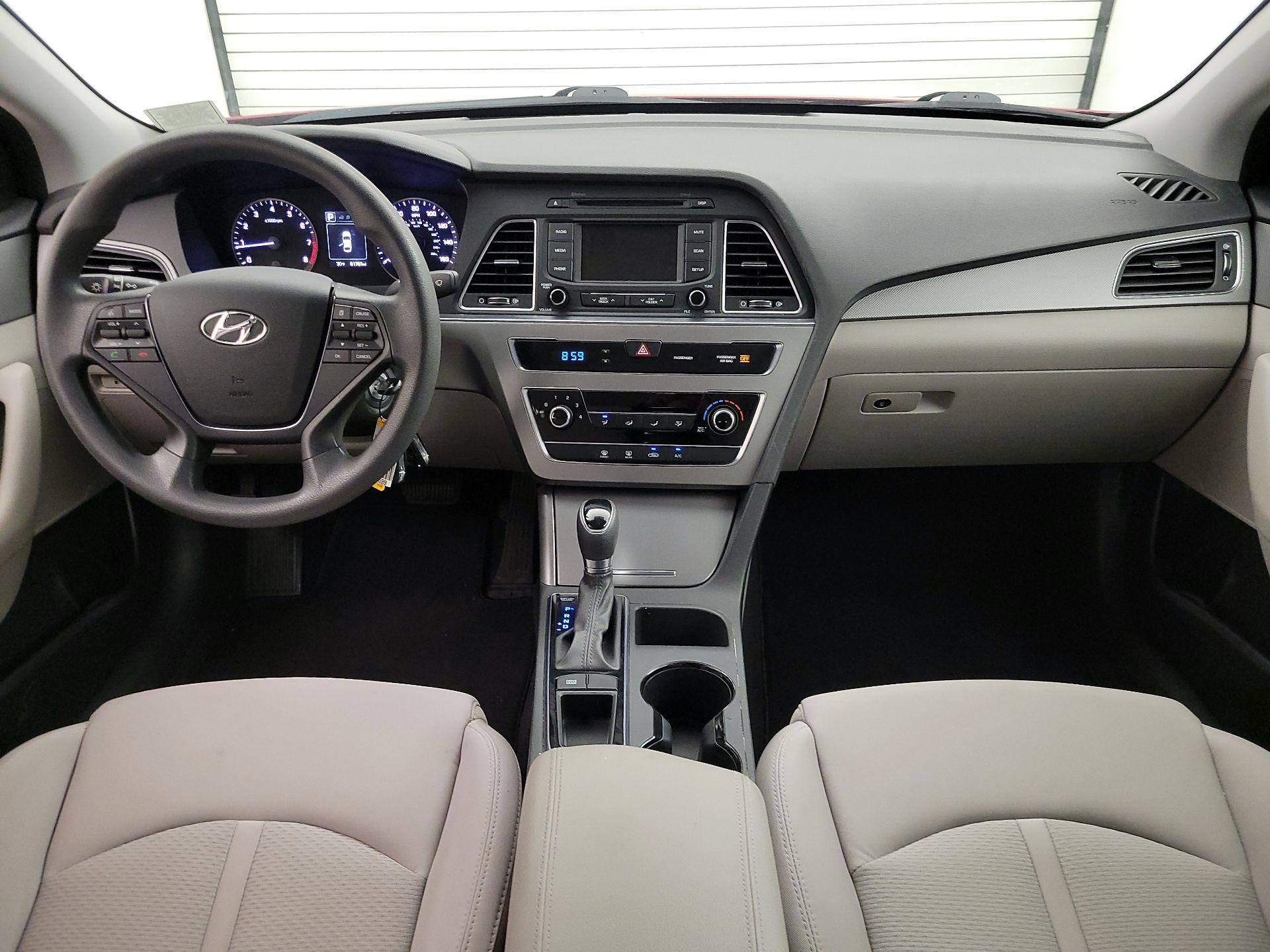 Thumbnail: 2015 Hyundai Sonata - 9