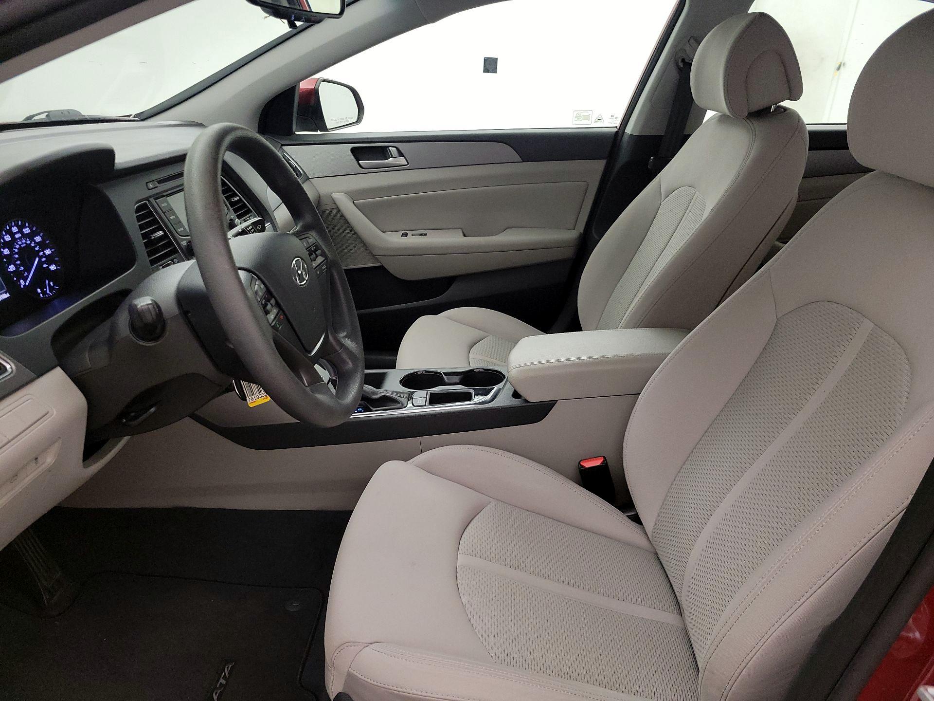 Thumbnail: 2015 Hyundai Sonata - 11