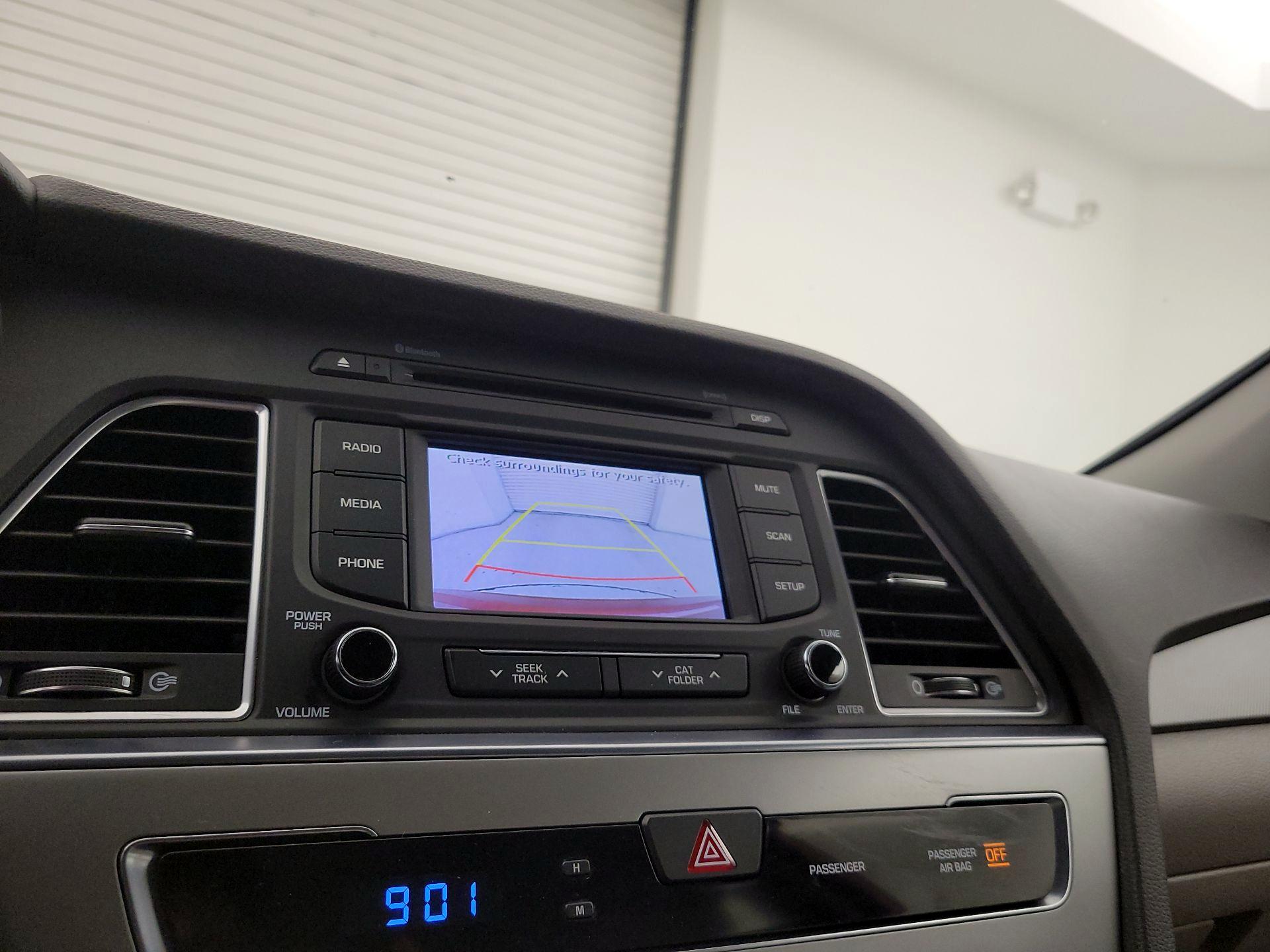 Thumbnail: 2015 Hyundai Sonata - 14
