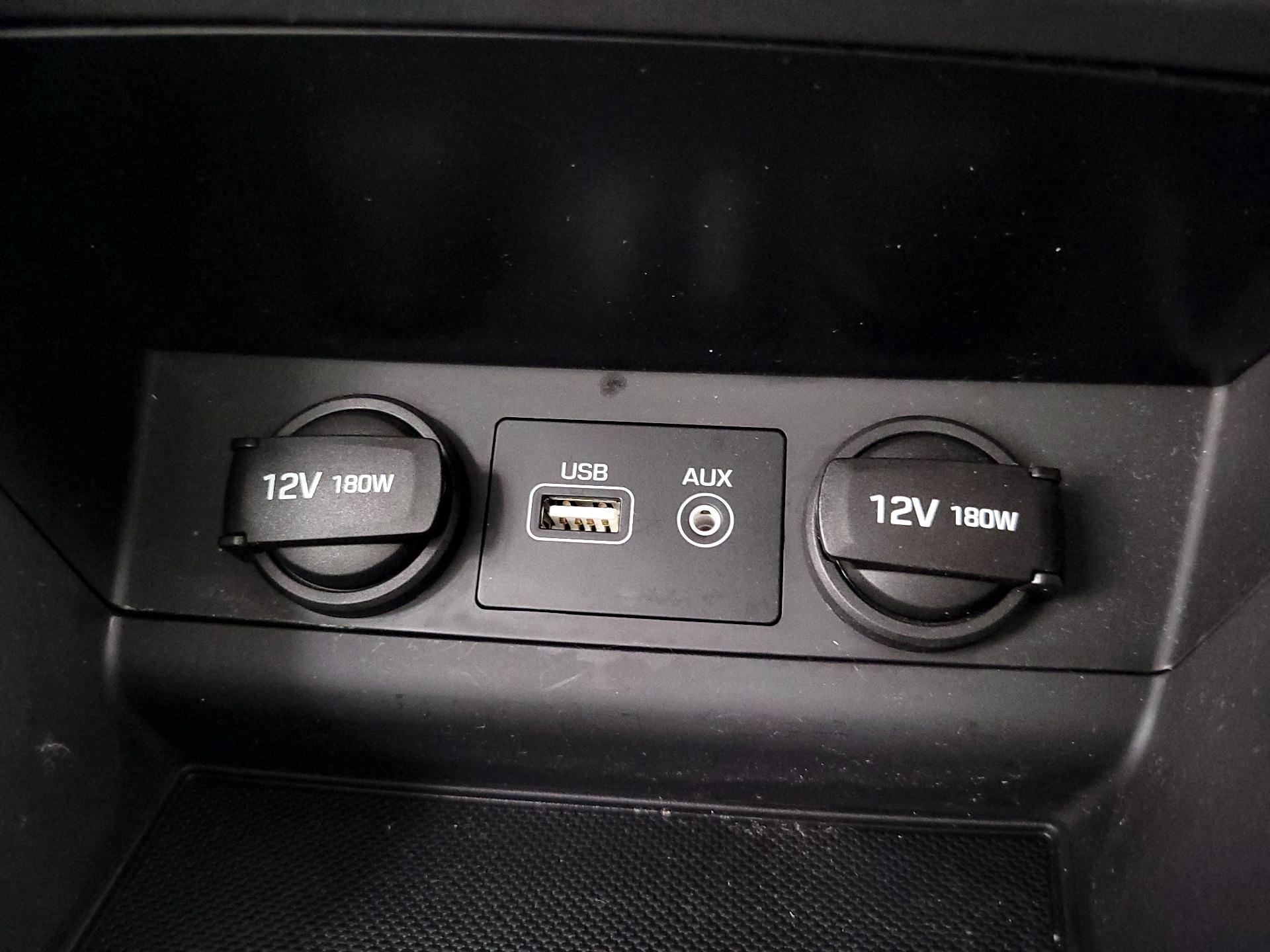 Thumbnail: 2015 Hyundai Sonata - 18