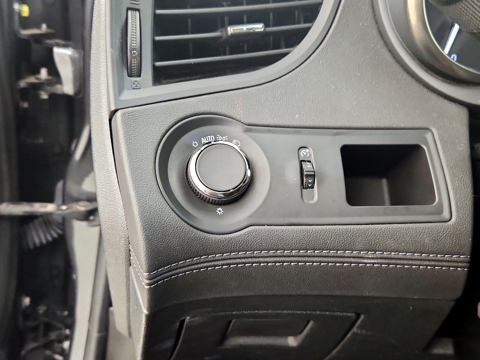2016 Buick LaCrosse Sport Touring - Photo 14
